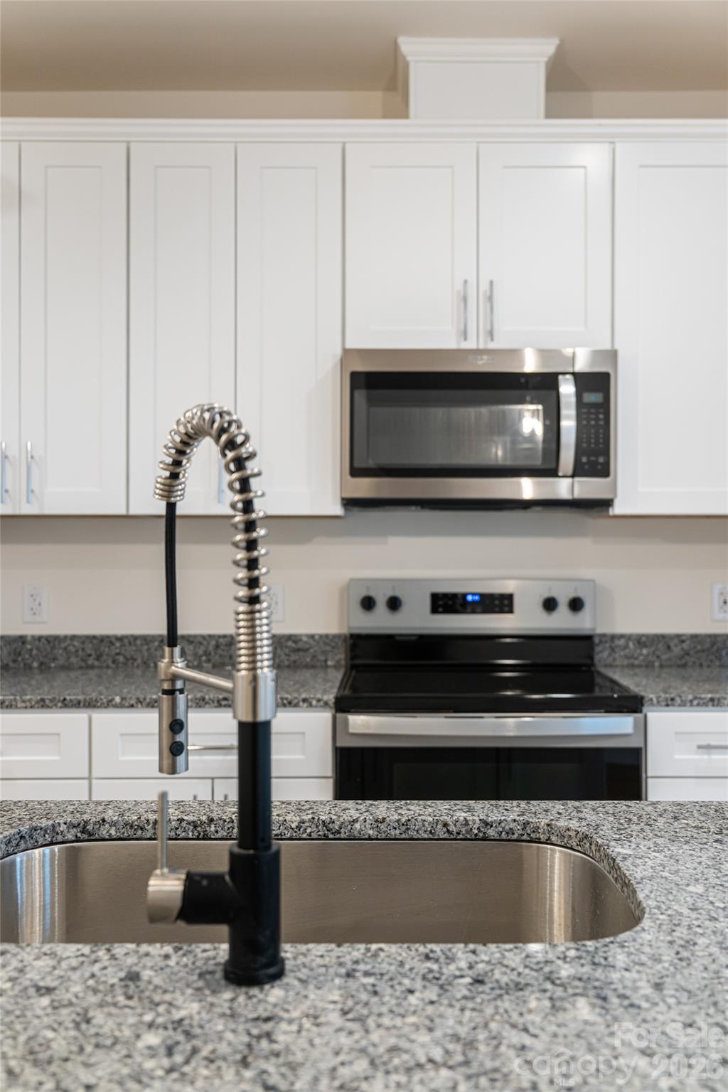 10 Wyndom Lane Property Photo 7