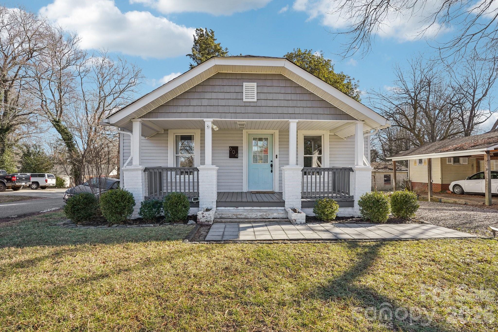 604 Fairview Street Property Photo 2