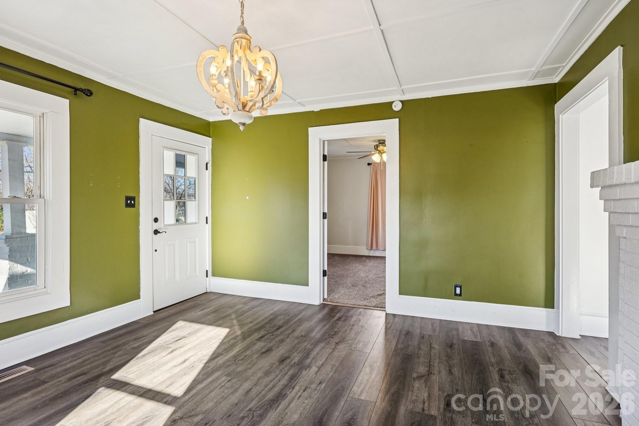 604 Fairview Street Property Photo 7