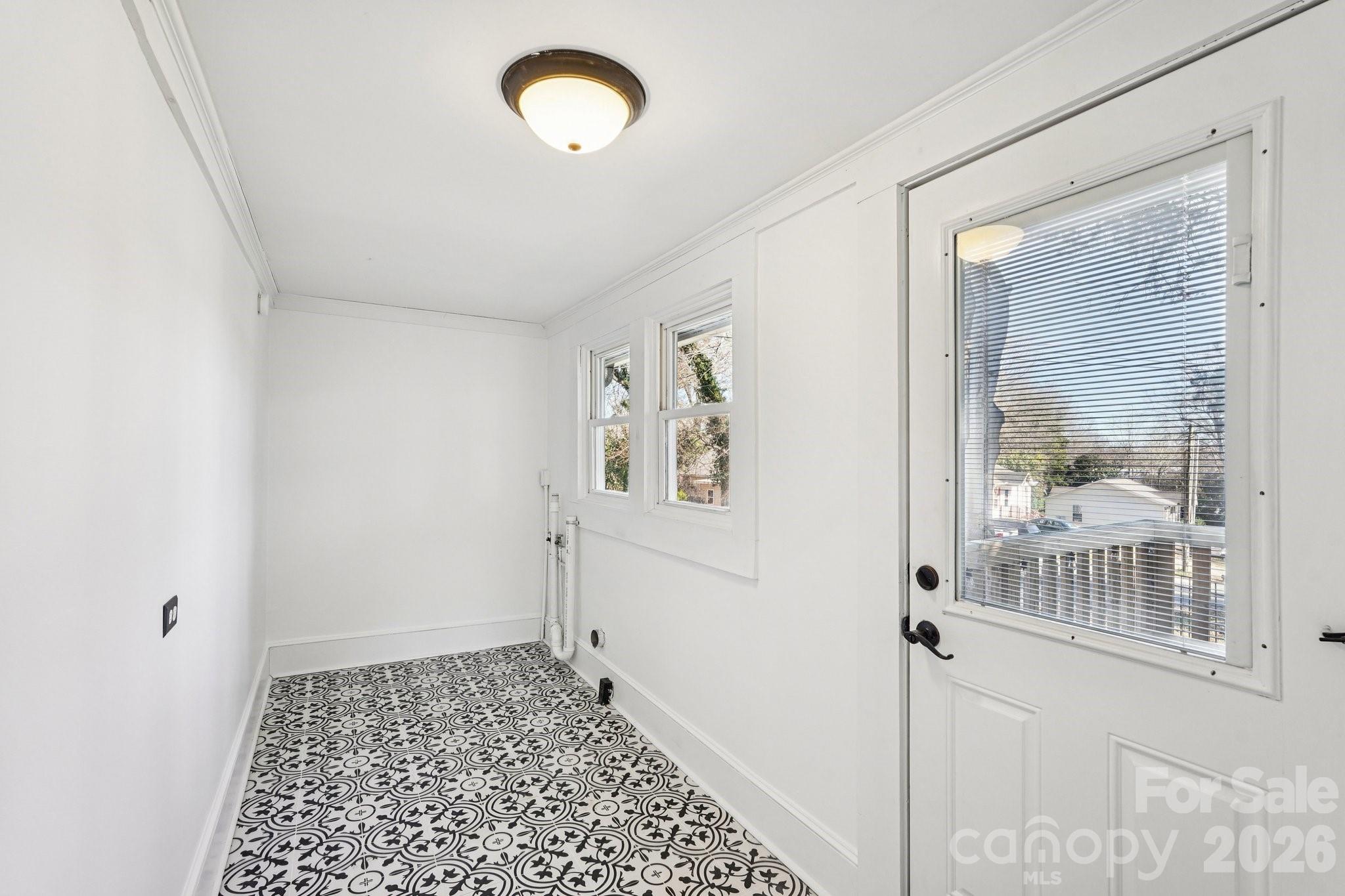 604 Fairview Street Property Photo 15