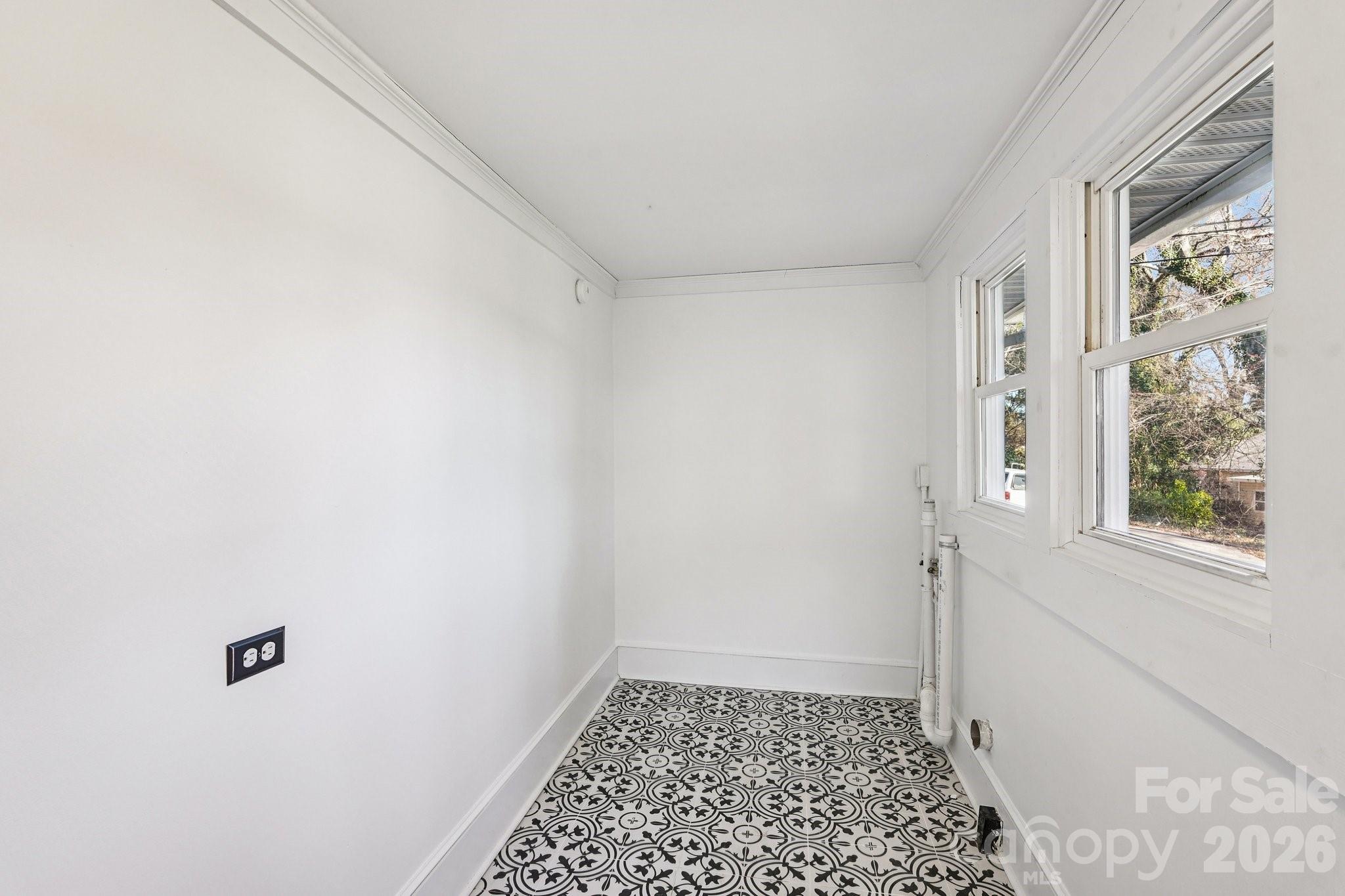 604 Fairview Street Property Photo 16