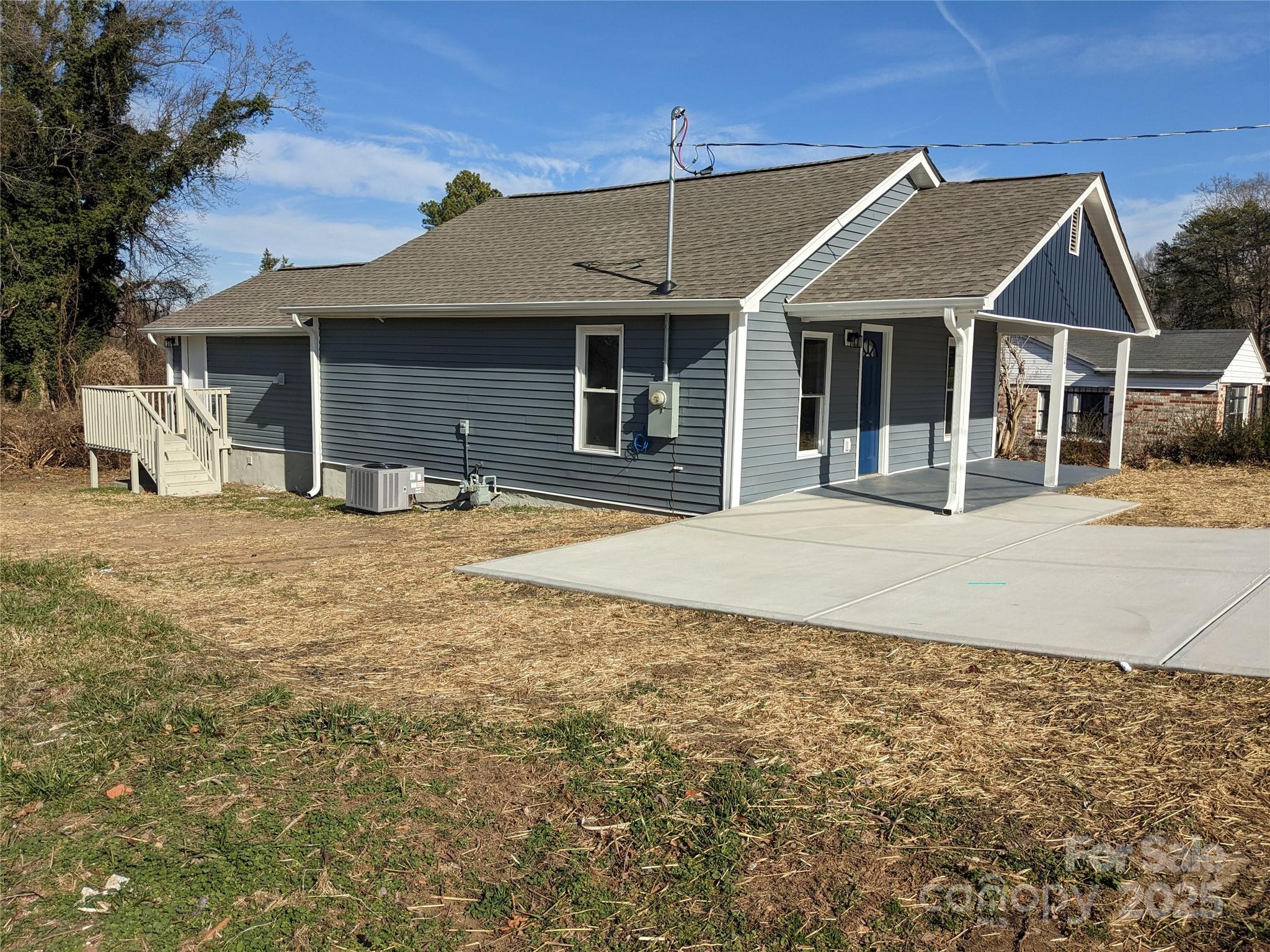 332 Arlington Circle Property Photo 7
