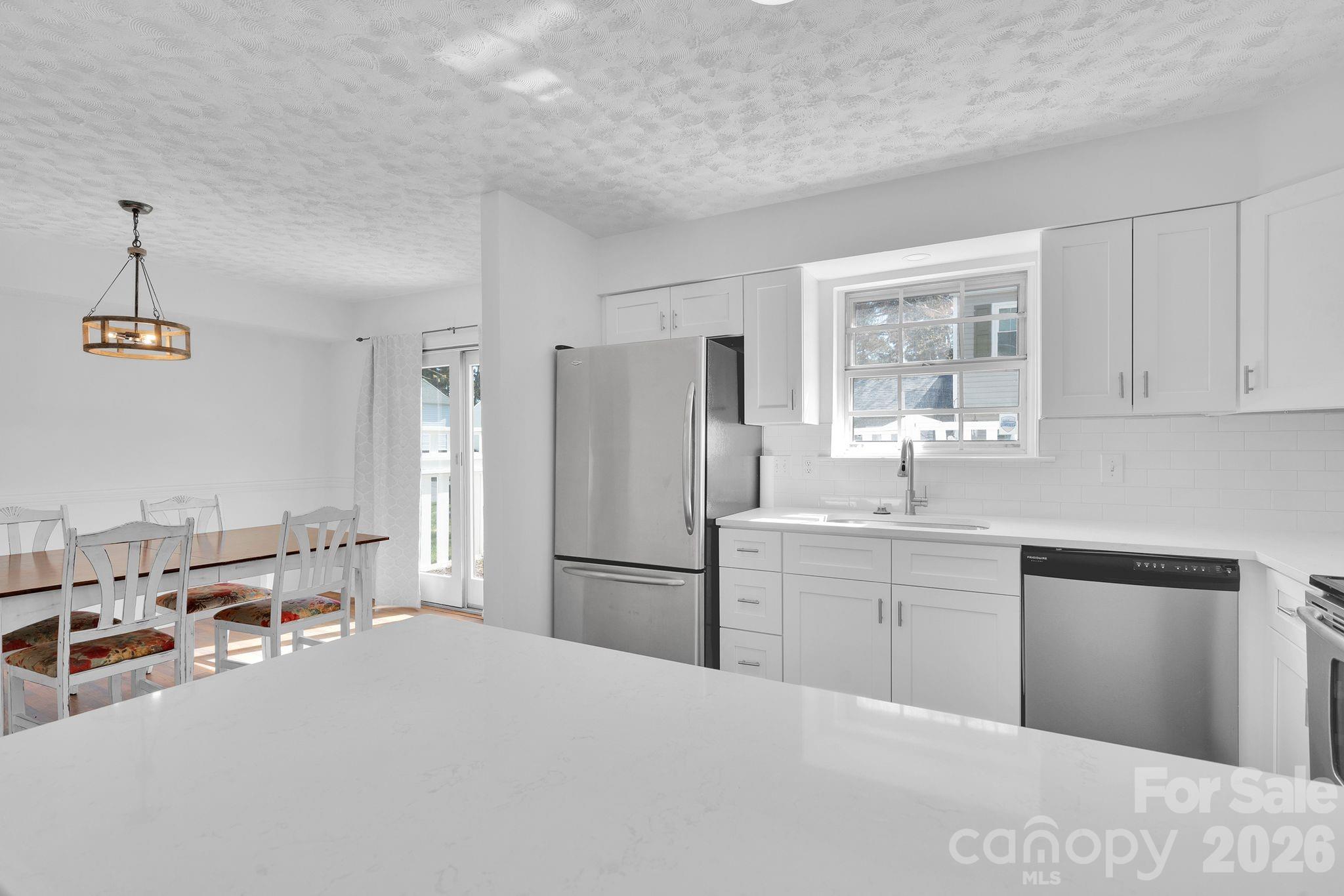8510 Castle Pine Court Property Photo 12