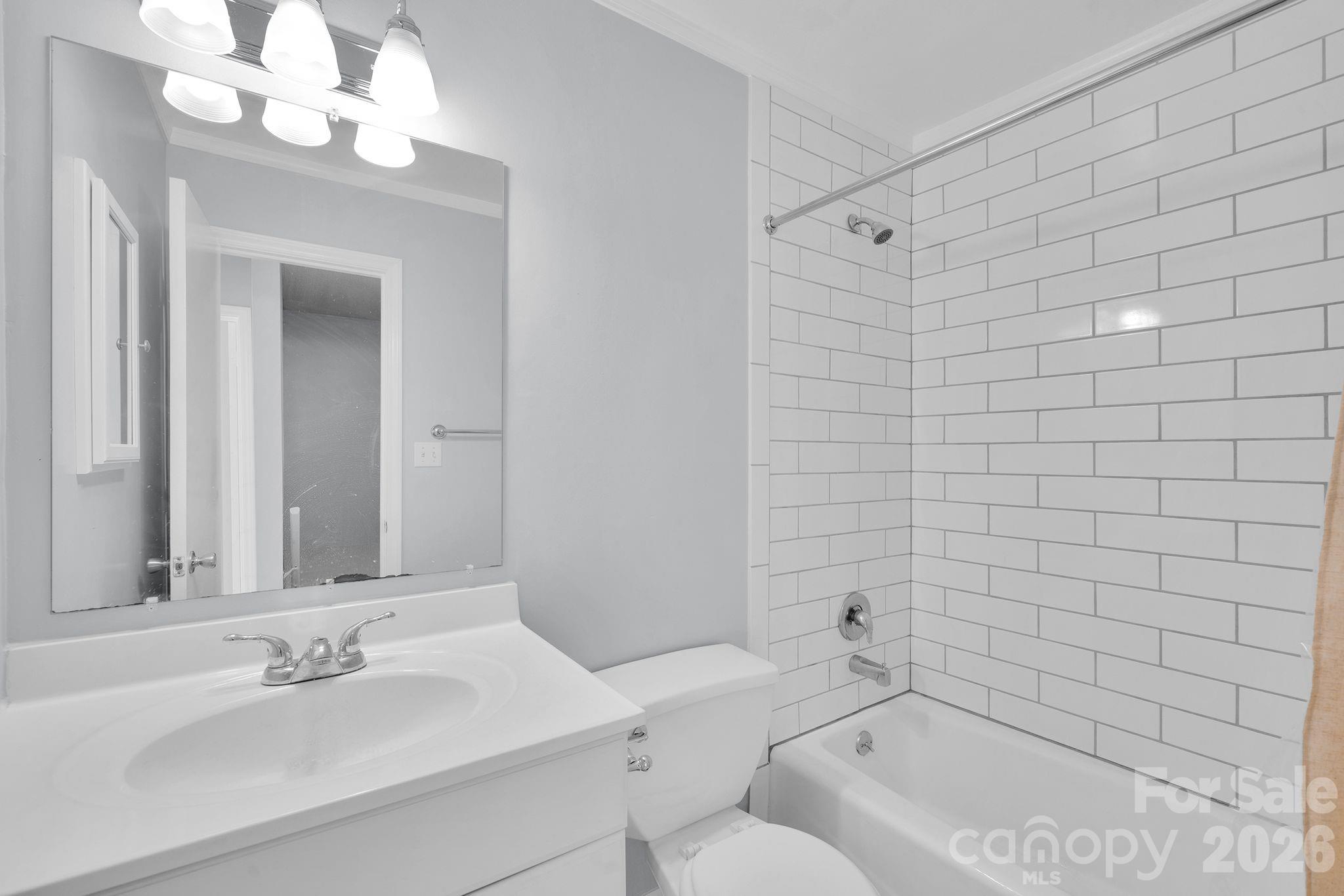 8510 Castle Pine Court Property Photo 28