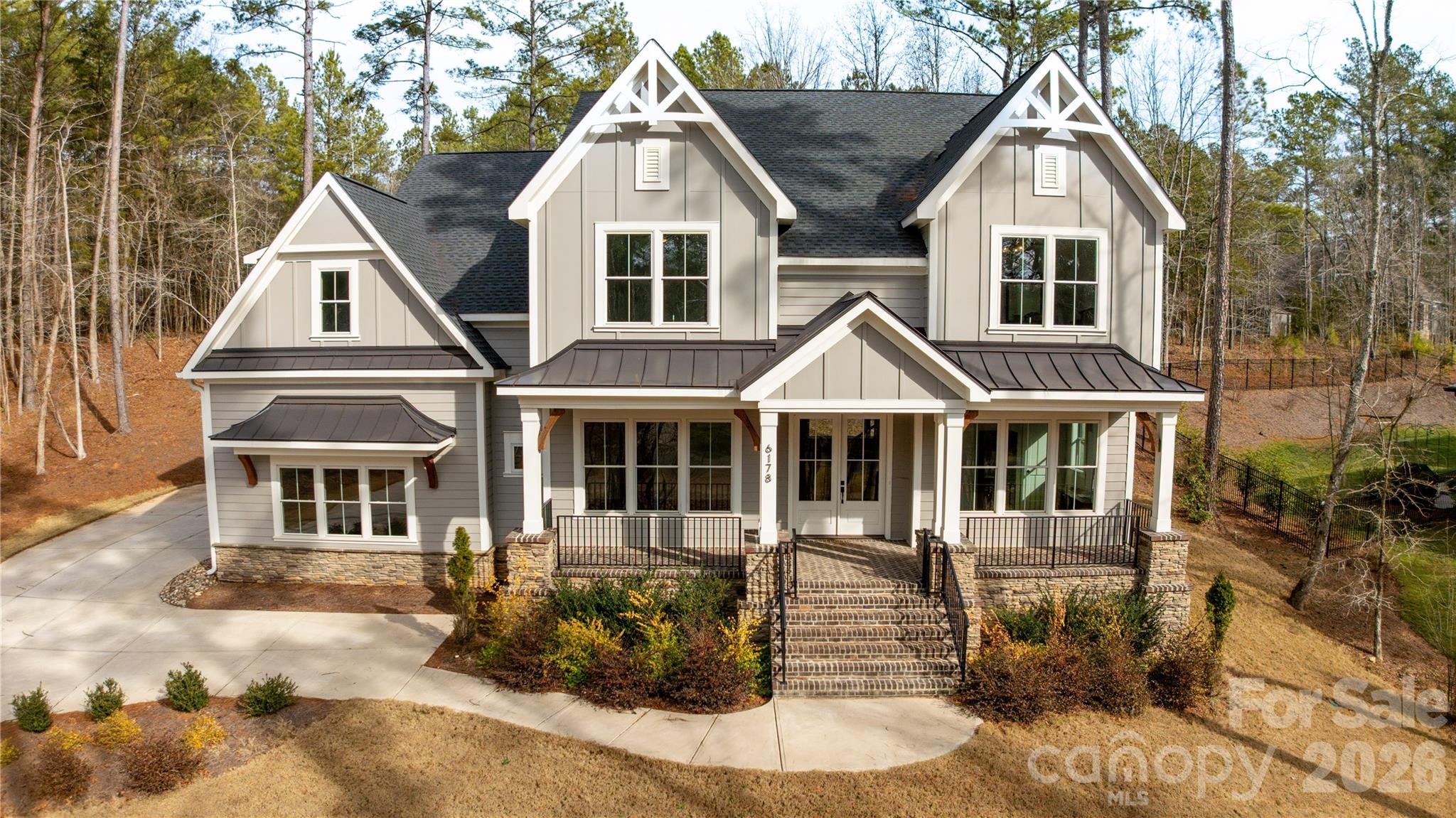 6178 Chimney Bluff Road Property Photo 1