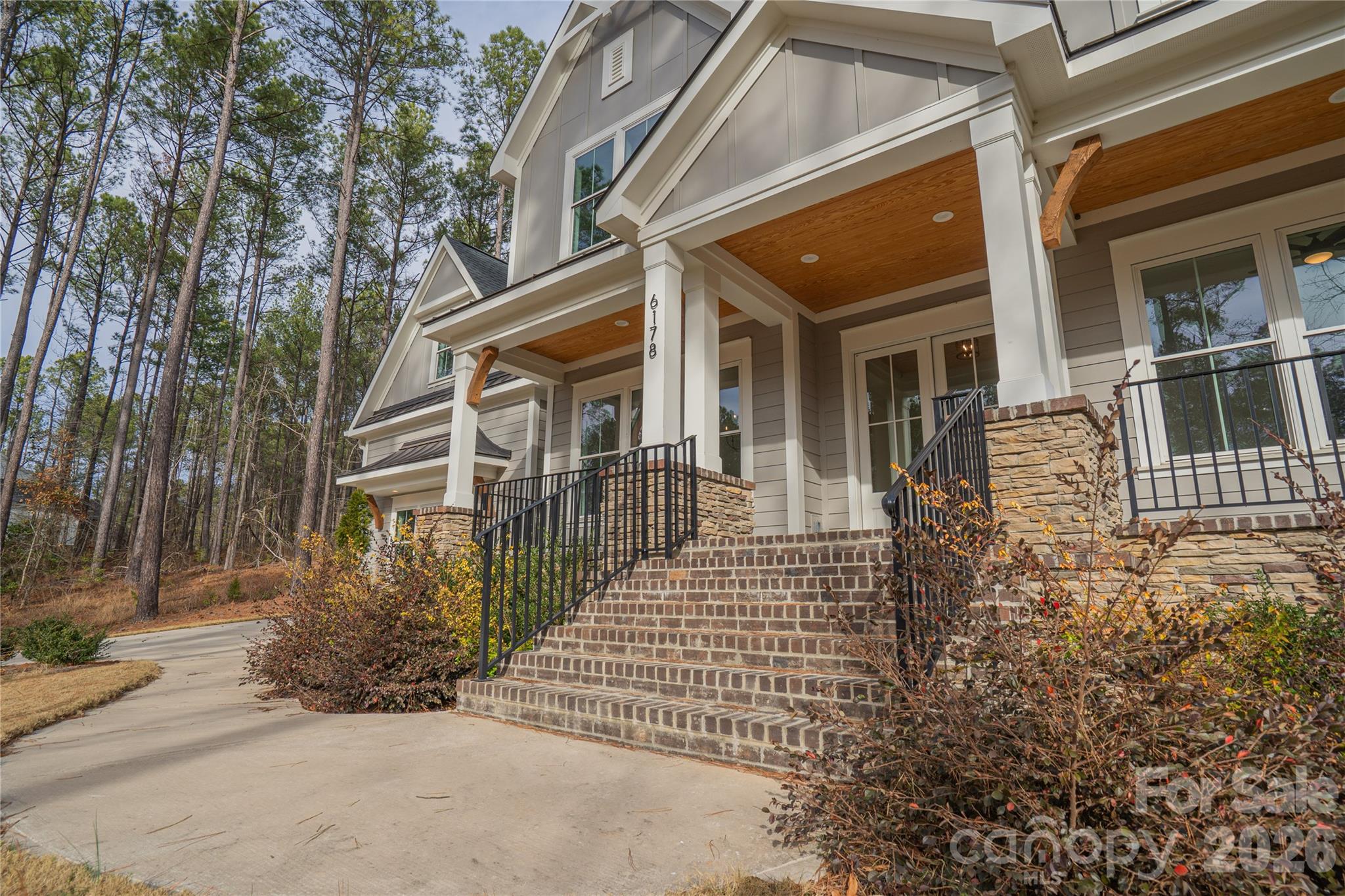 6178 Chimney Bluff Road Property Photo 4