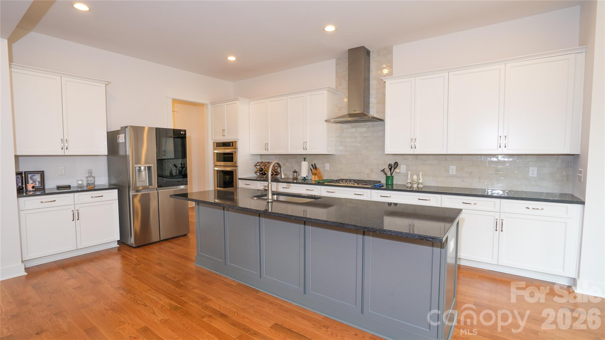 6178 Chimney Bluff Road Property Photo 8