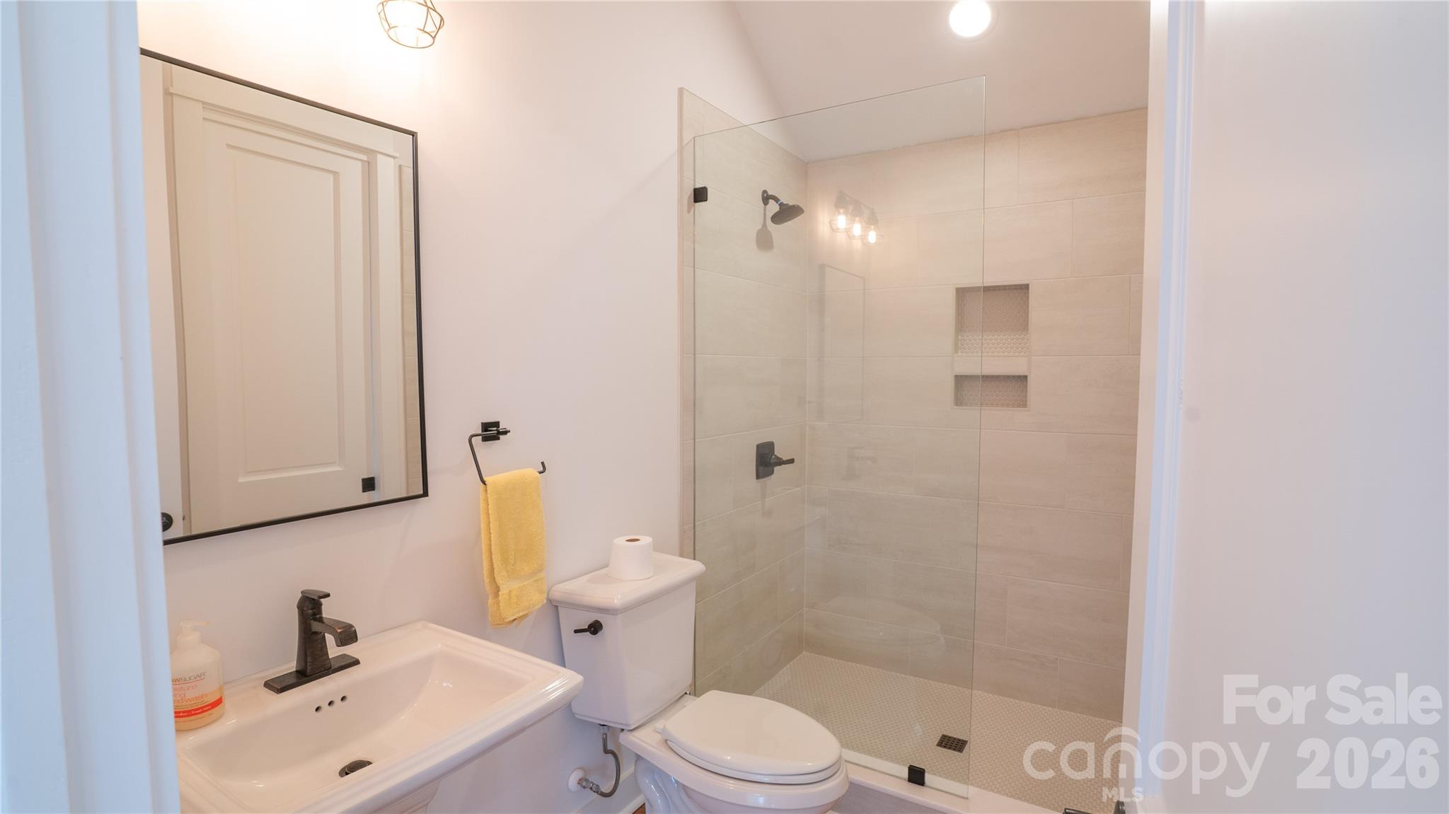 6178 Chimney Bluff Road Property Photo 18