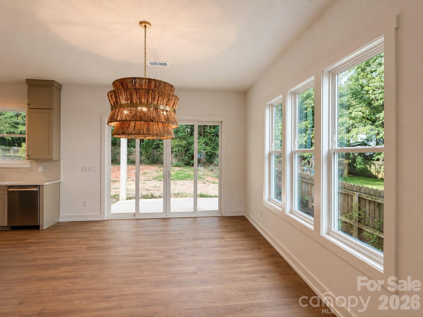 2625 Springway Drive Property Photo 6