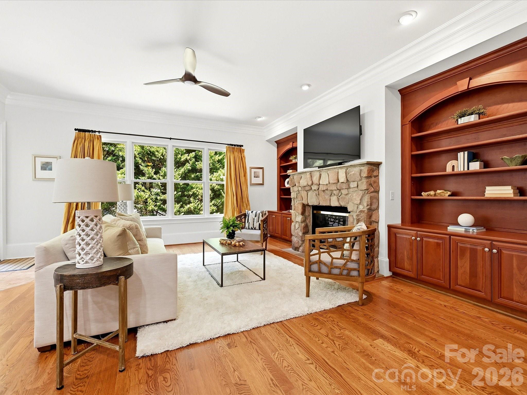 6806 Larrisa Court Property Photo 15