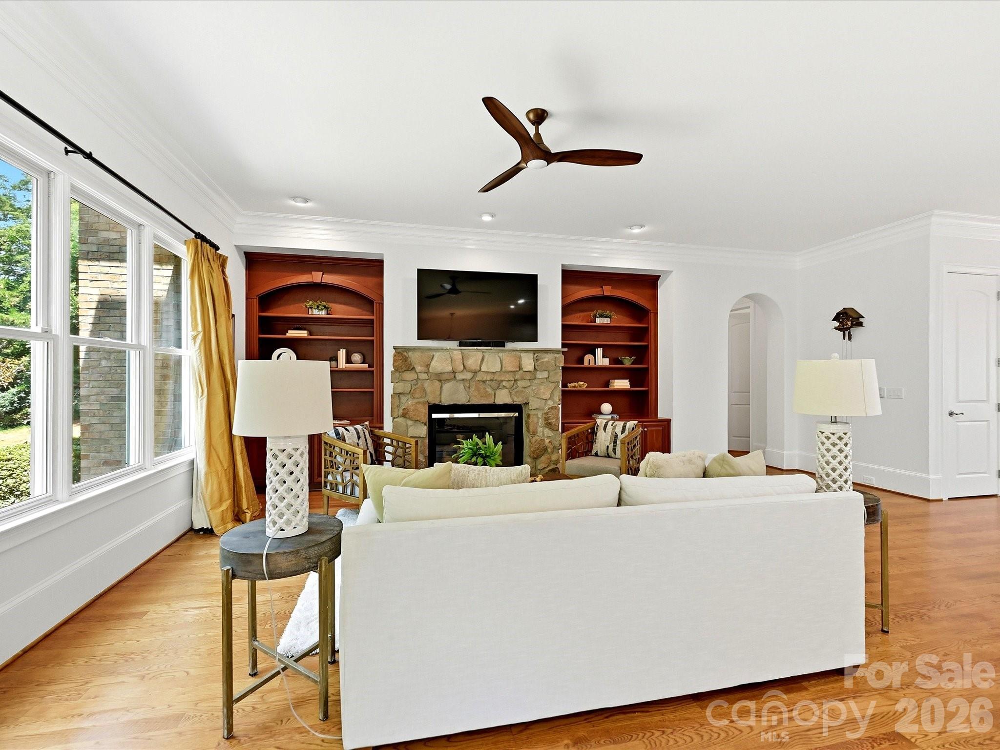 6806 Larrisa Court Property Photo 18