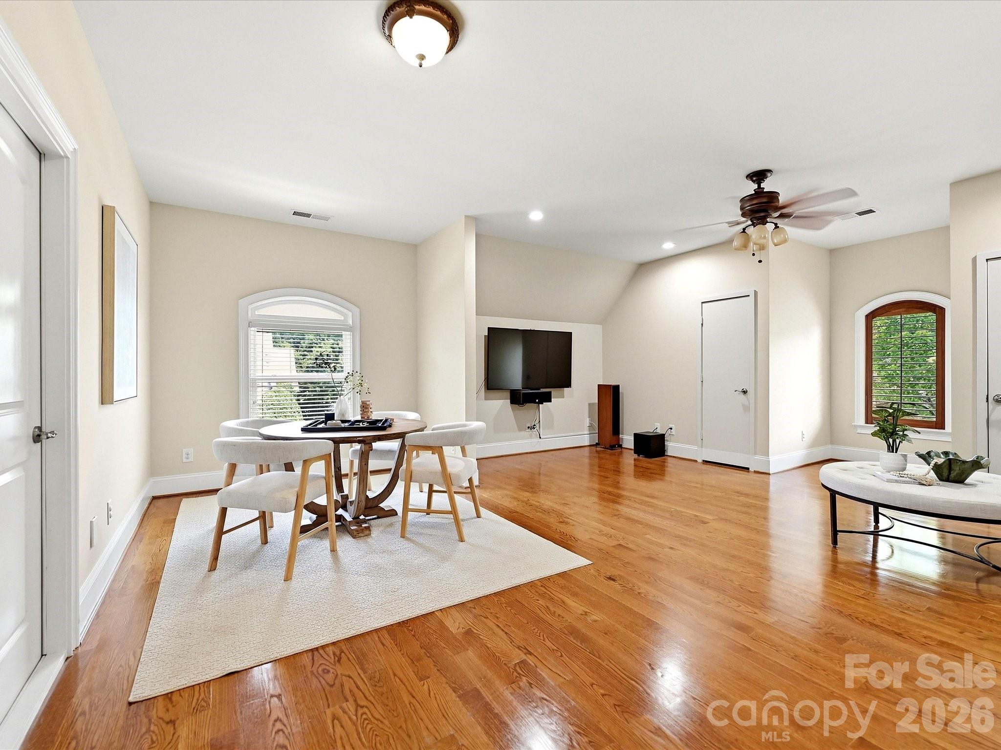 6806 Larrisa Court Property Photo 40