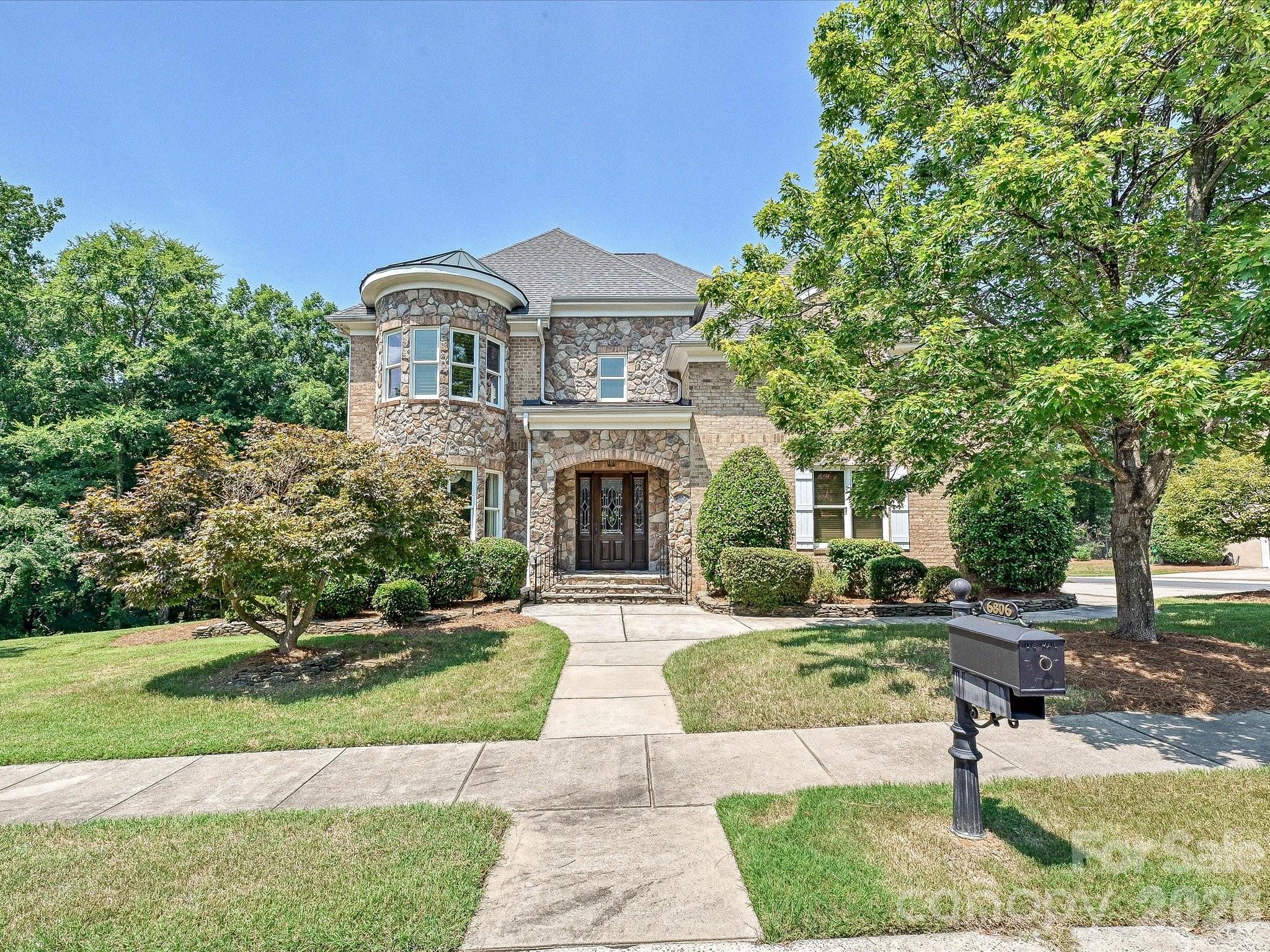 6806 Larrisa Court Property Photo 47