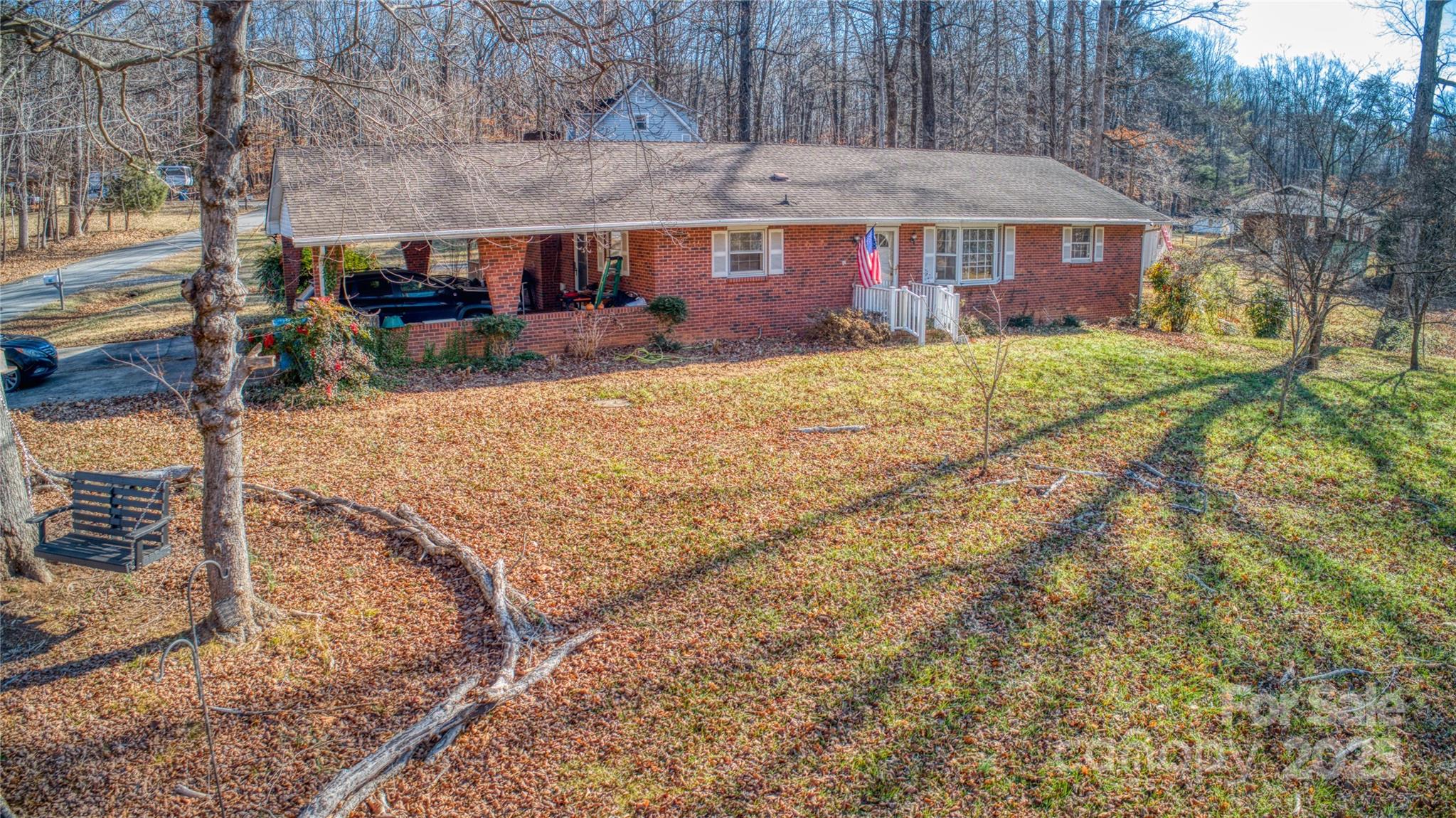 195 S Claybon Drive Property Photo 1