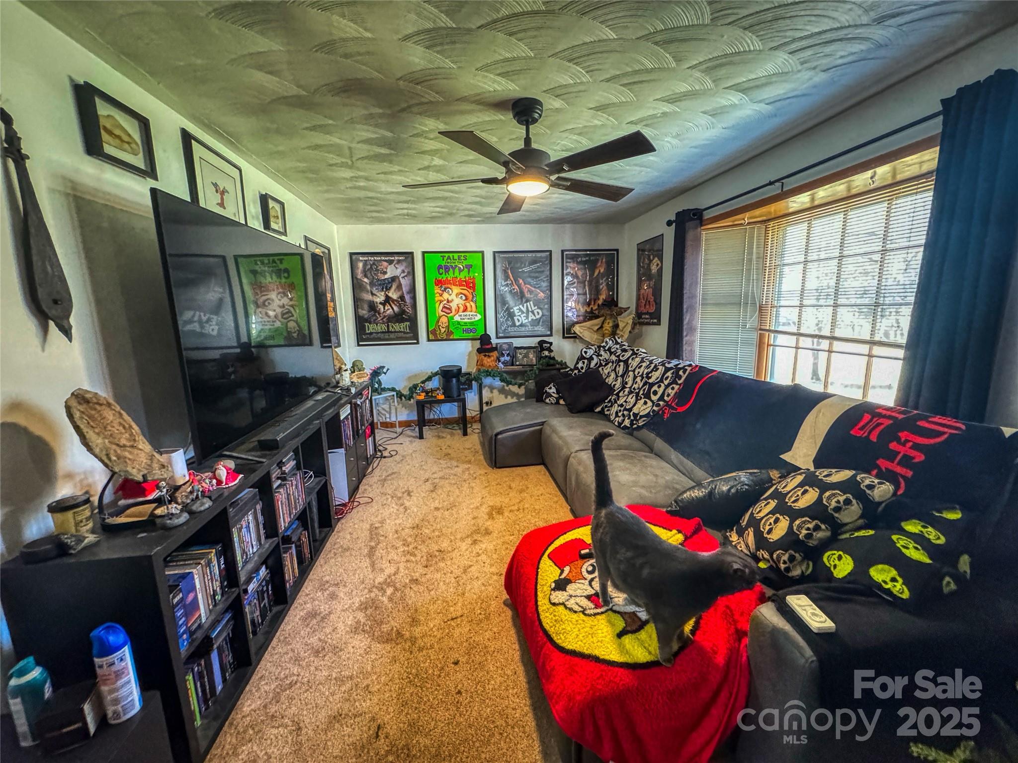 195 S Claybon Drive Property Photo 18
