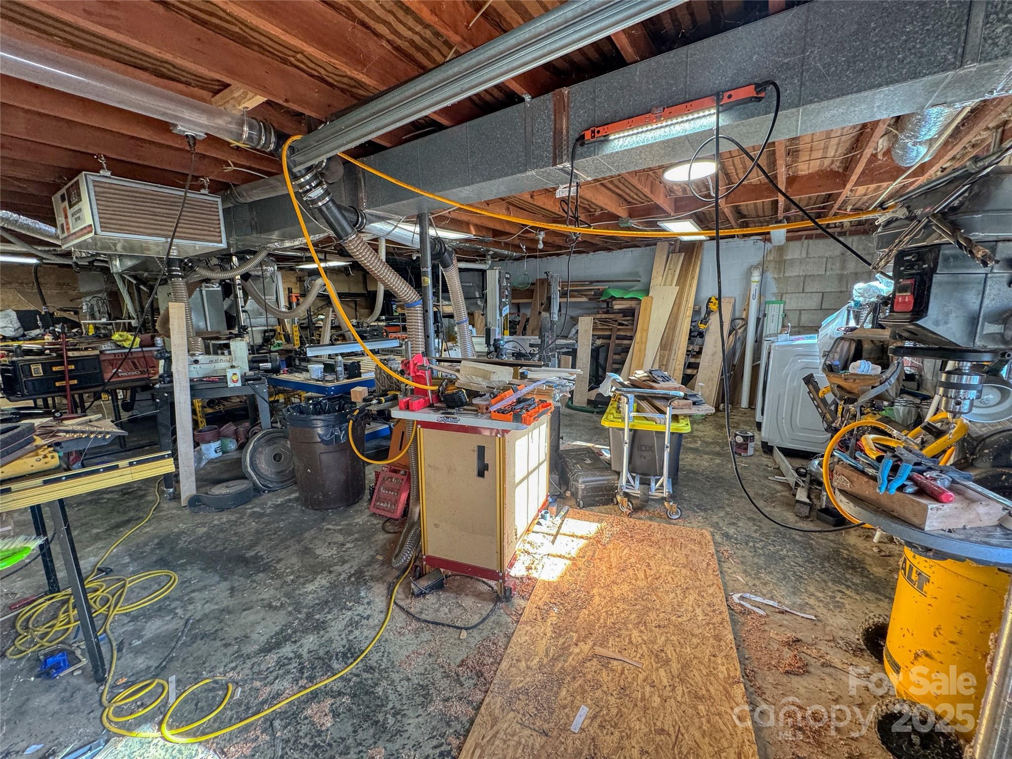 195 S Claybon Drive Property Photo 30