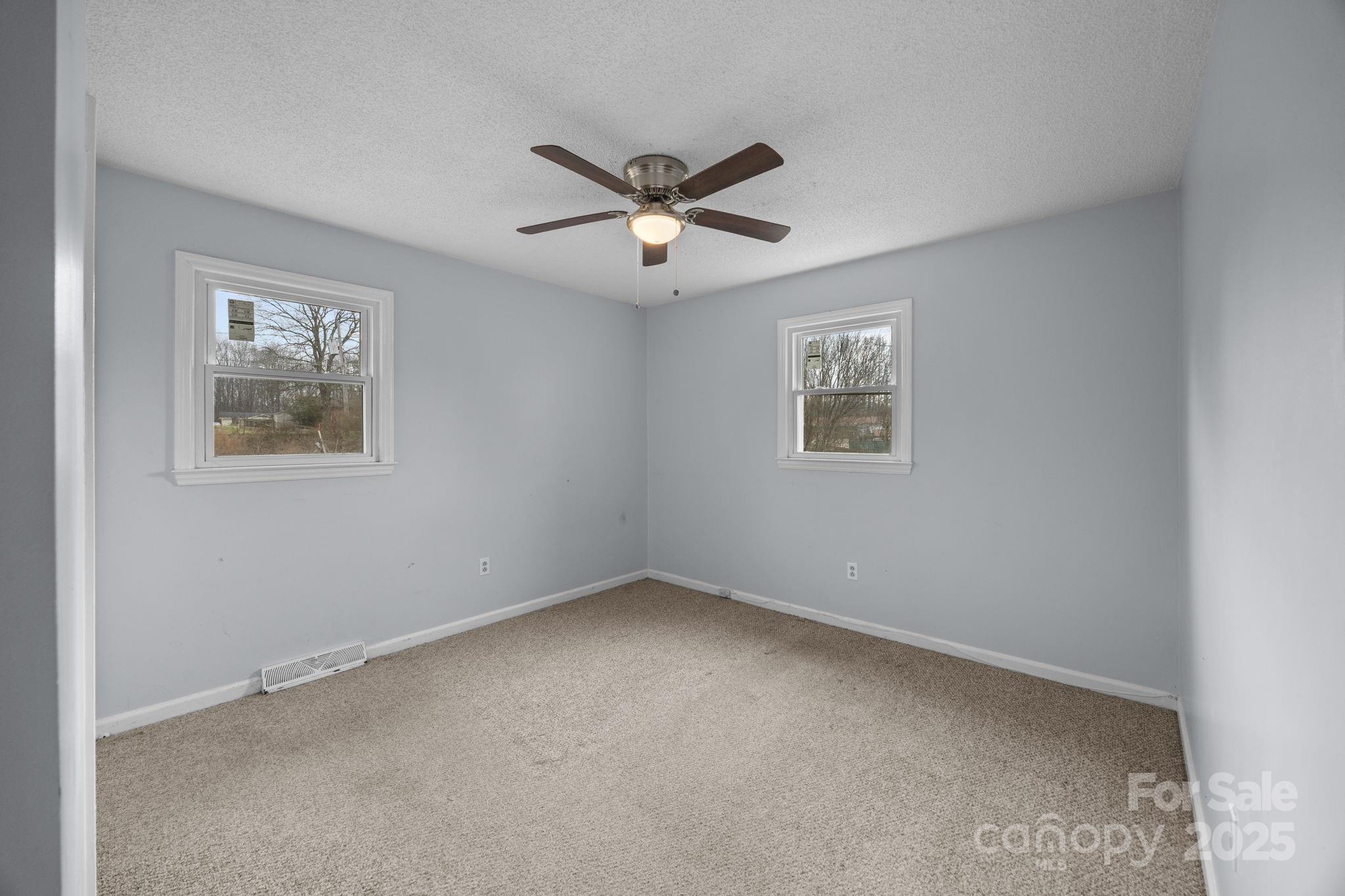 222 Saint Jill Circle Property Photo 15