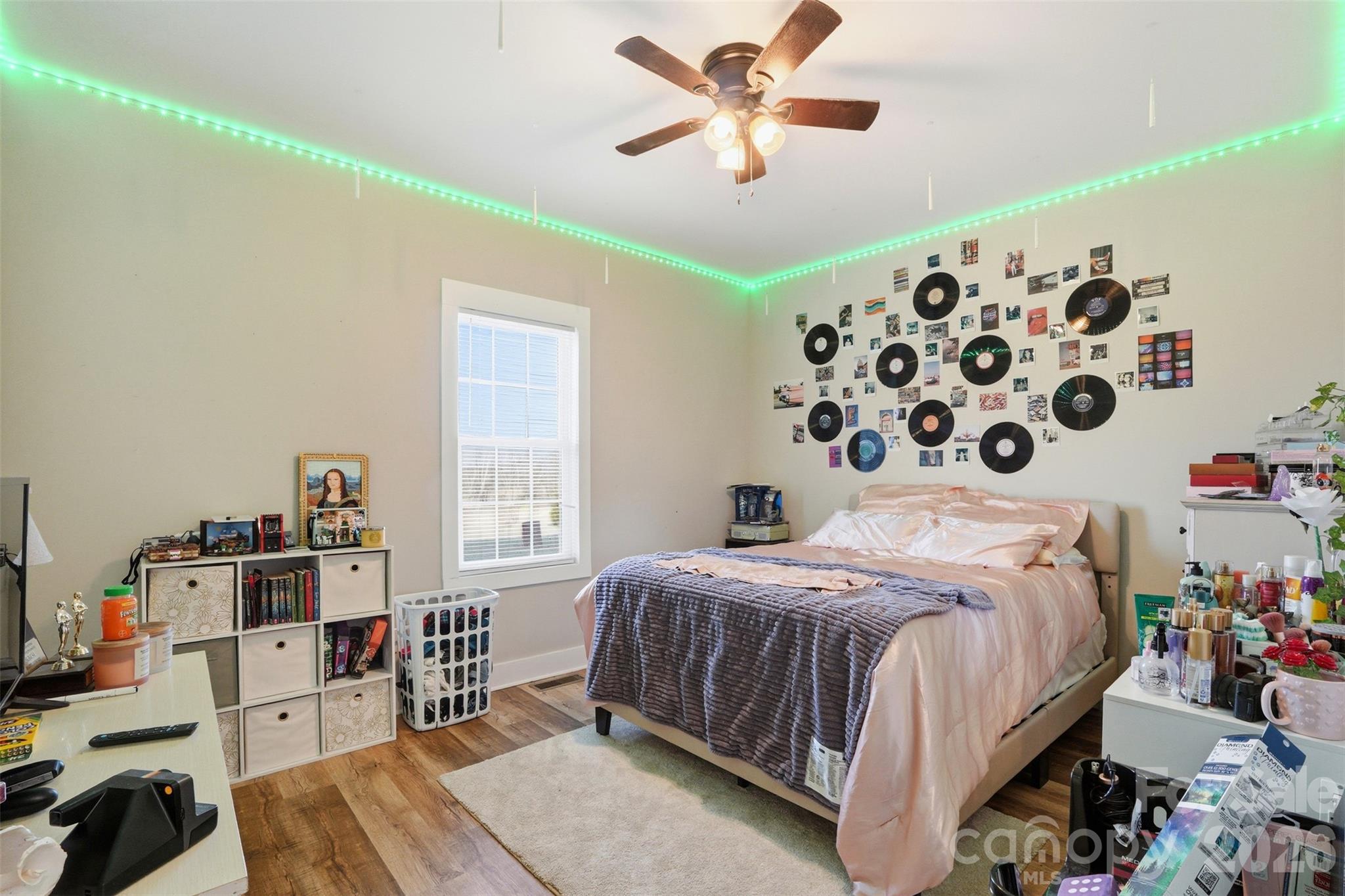 16659 Five Point Road Property Photo 10