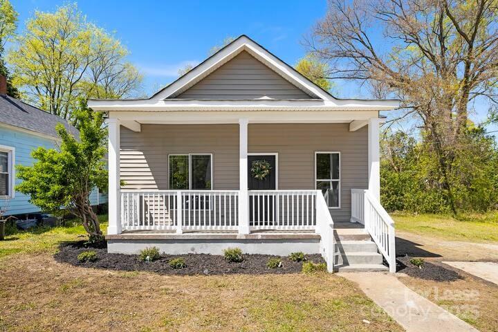 1806 Vinton Street Property Photo 1