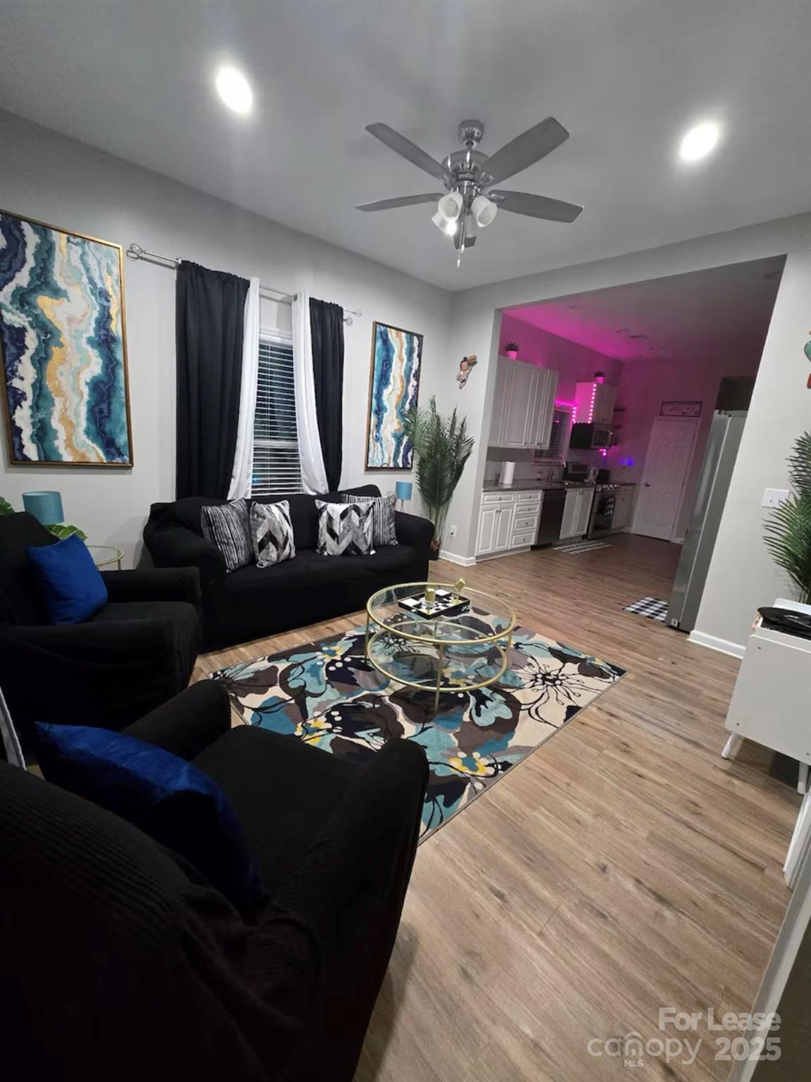 1806 Vinton Street Property Photo 4