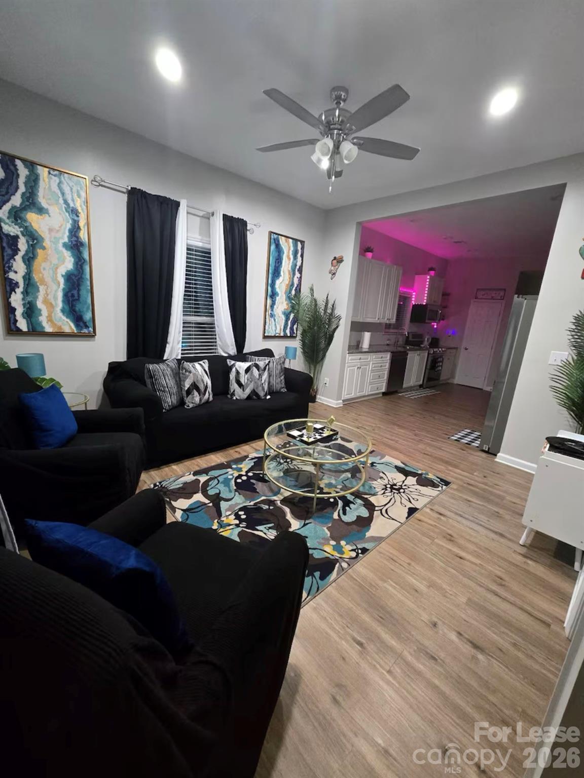 1806 Vinton Street Property Photo 4
