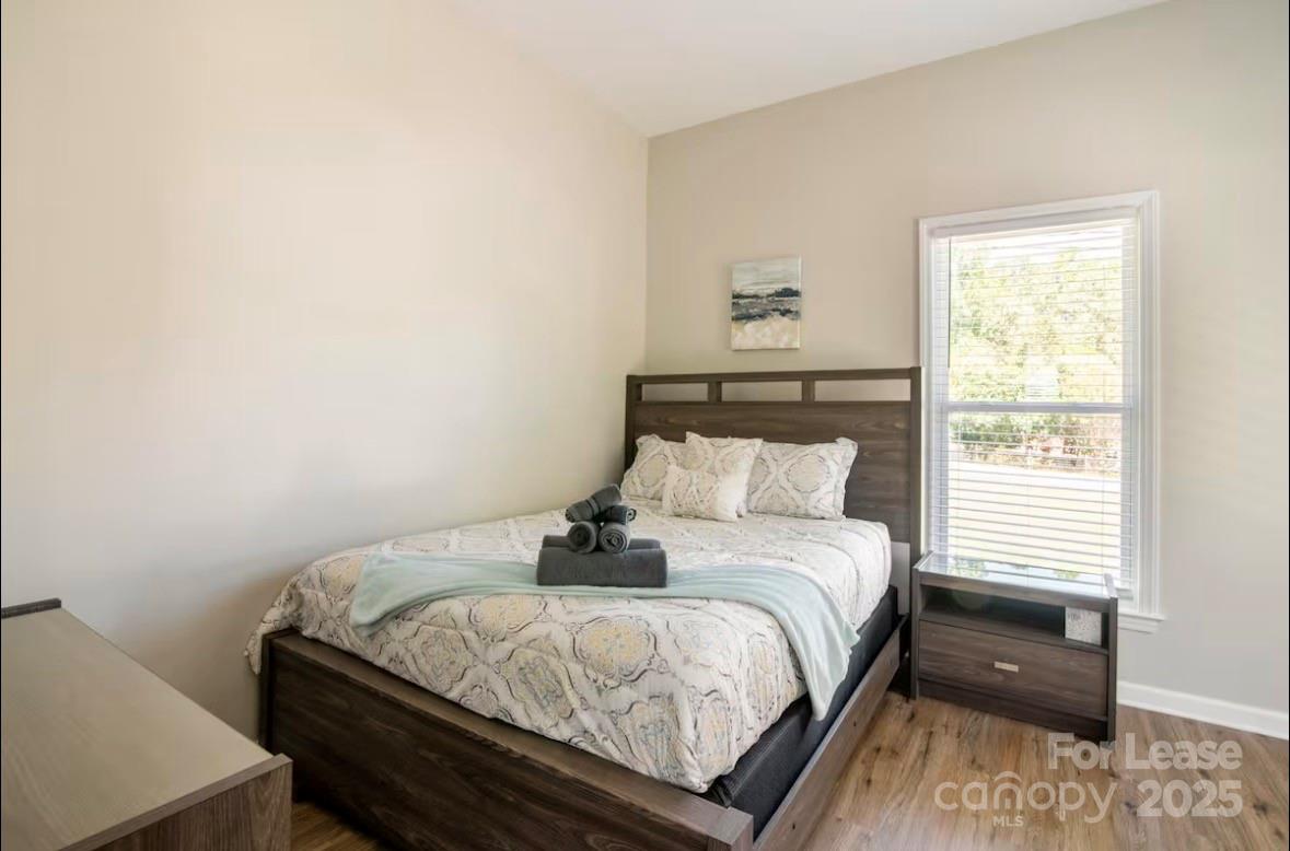 1806 Vinton Street Property Photo 12
