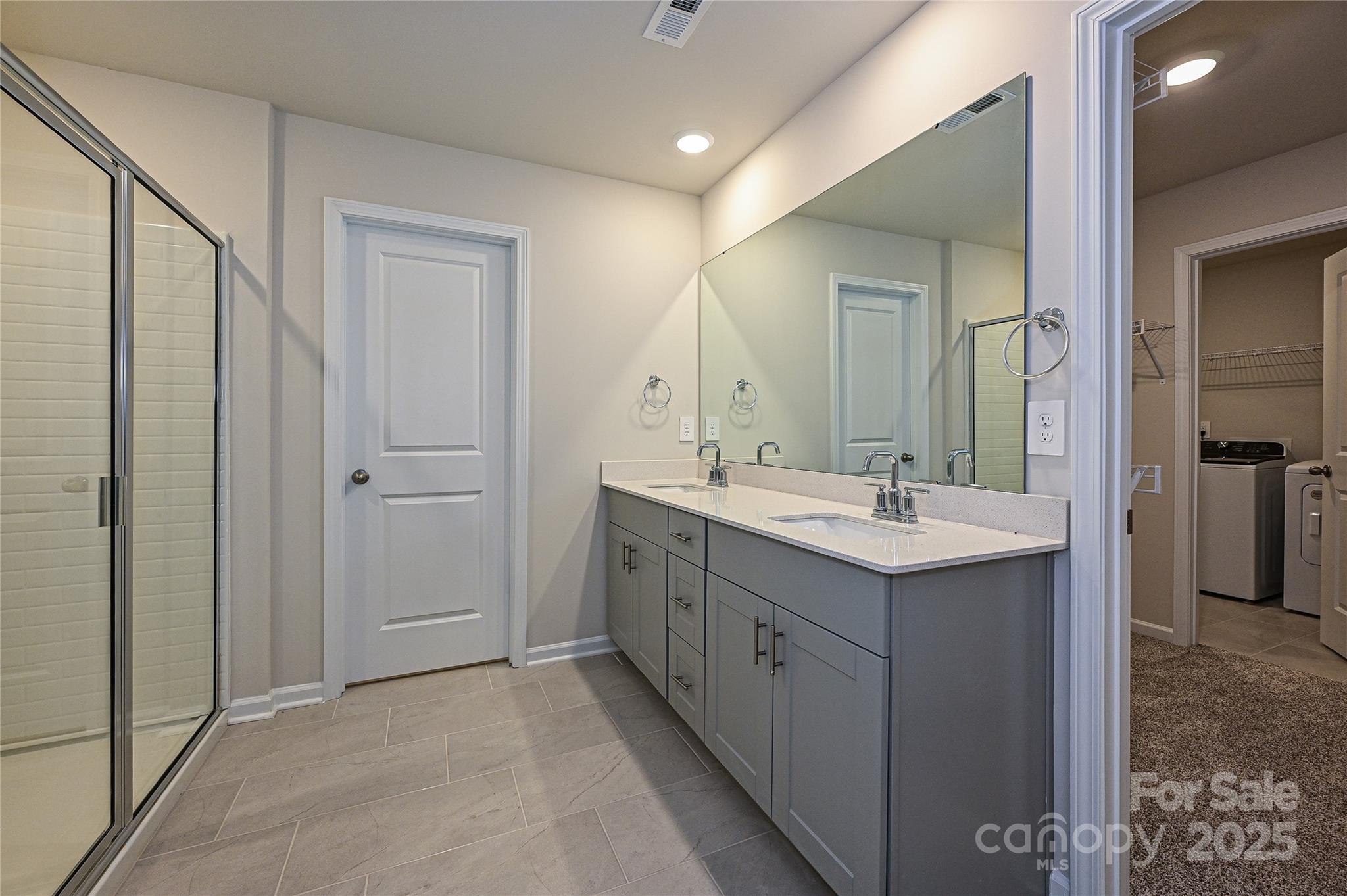 2101 Sunflower Circle Property Photo 16