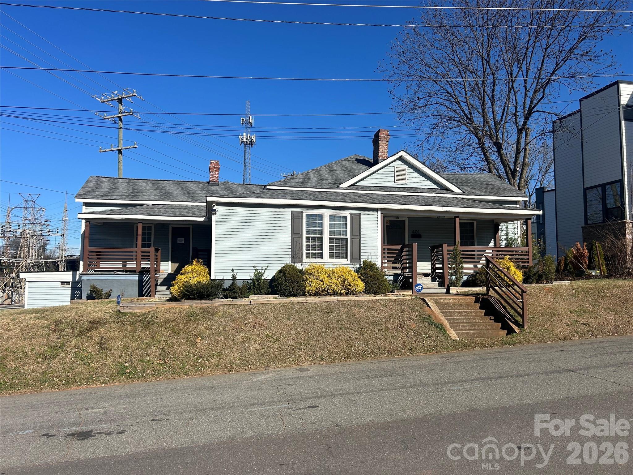 401 Charles Avenue Property Photo 1