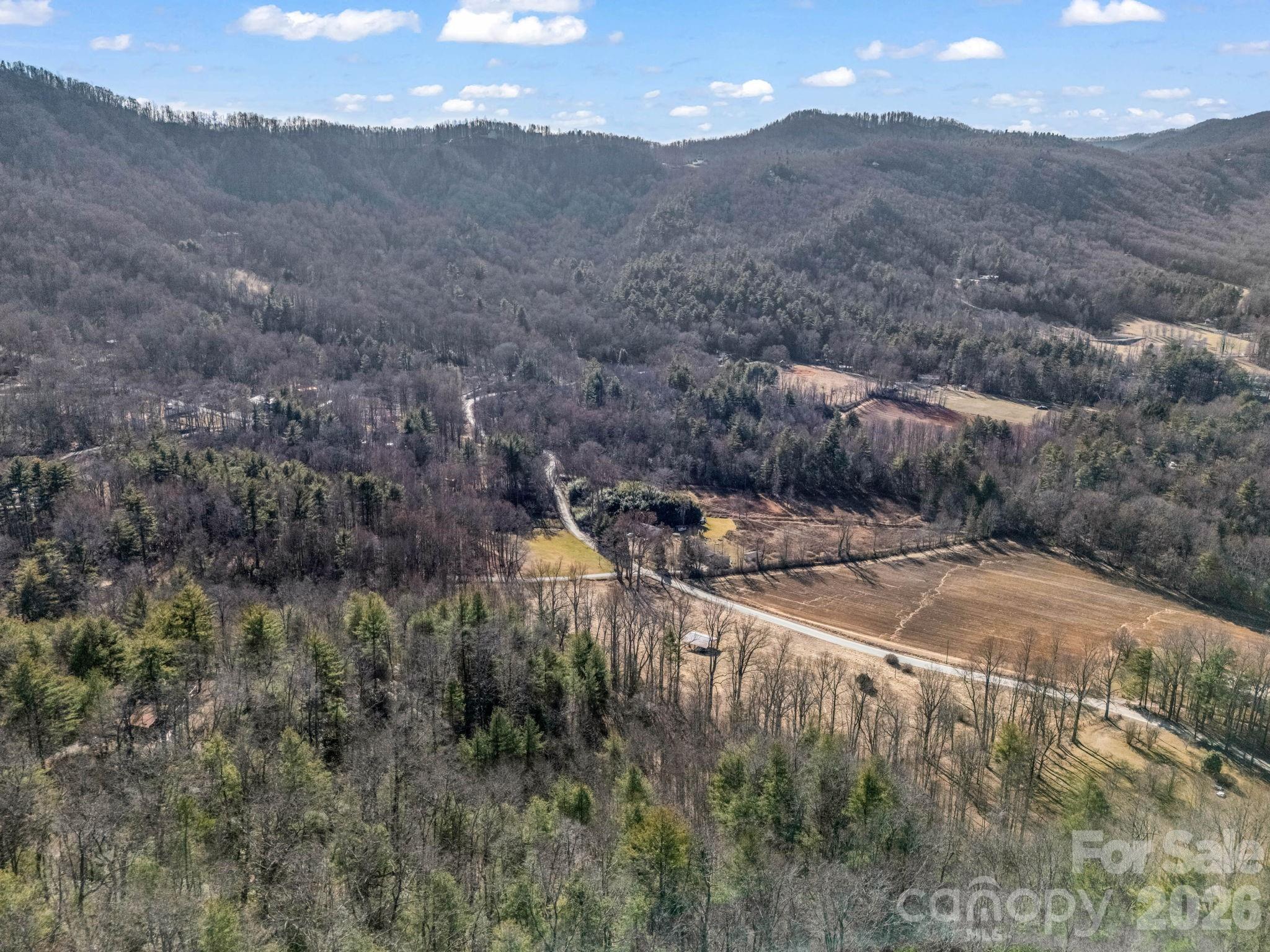 171 Justamere Lane Property Photo 4