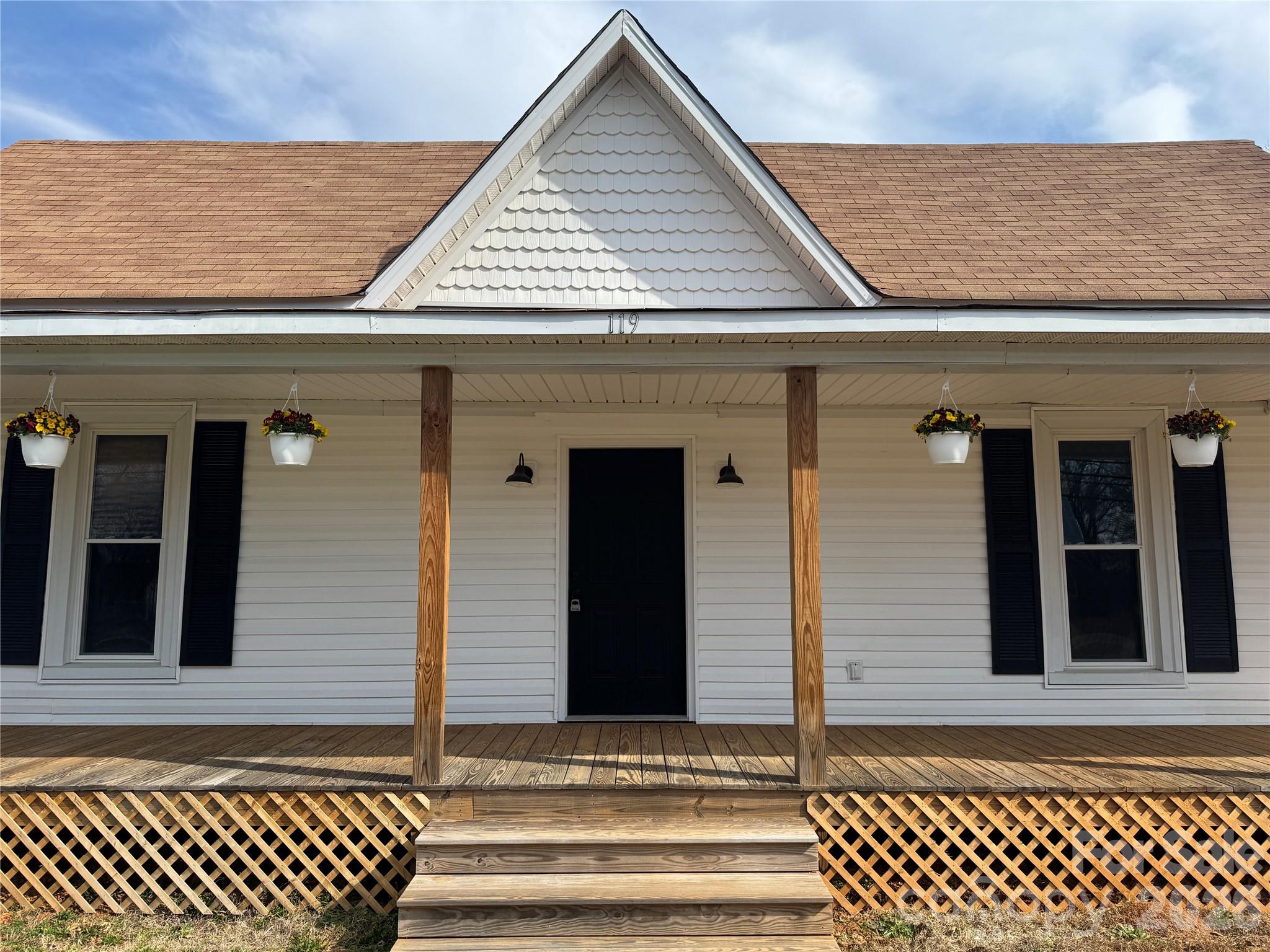 119 Marion Street Property Photo 3