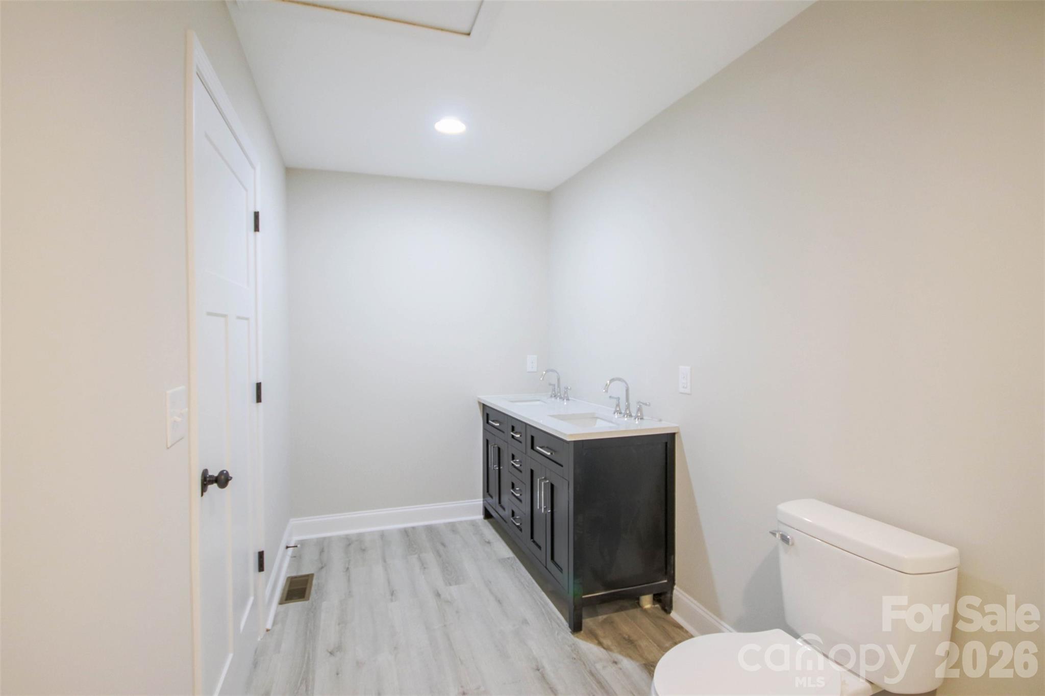 119 Marion Street Property Photo 43