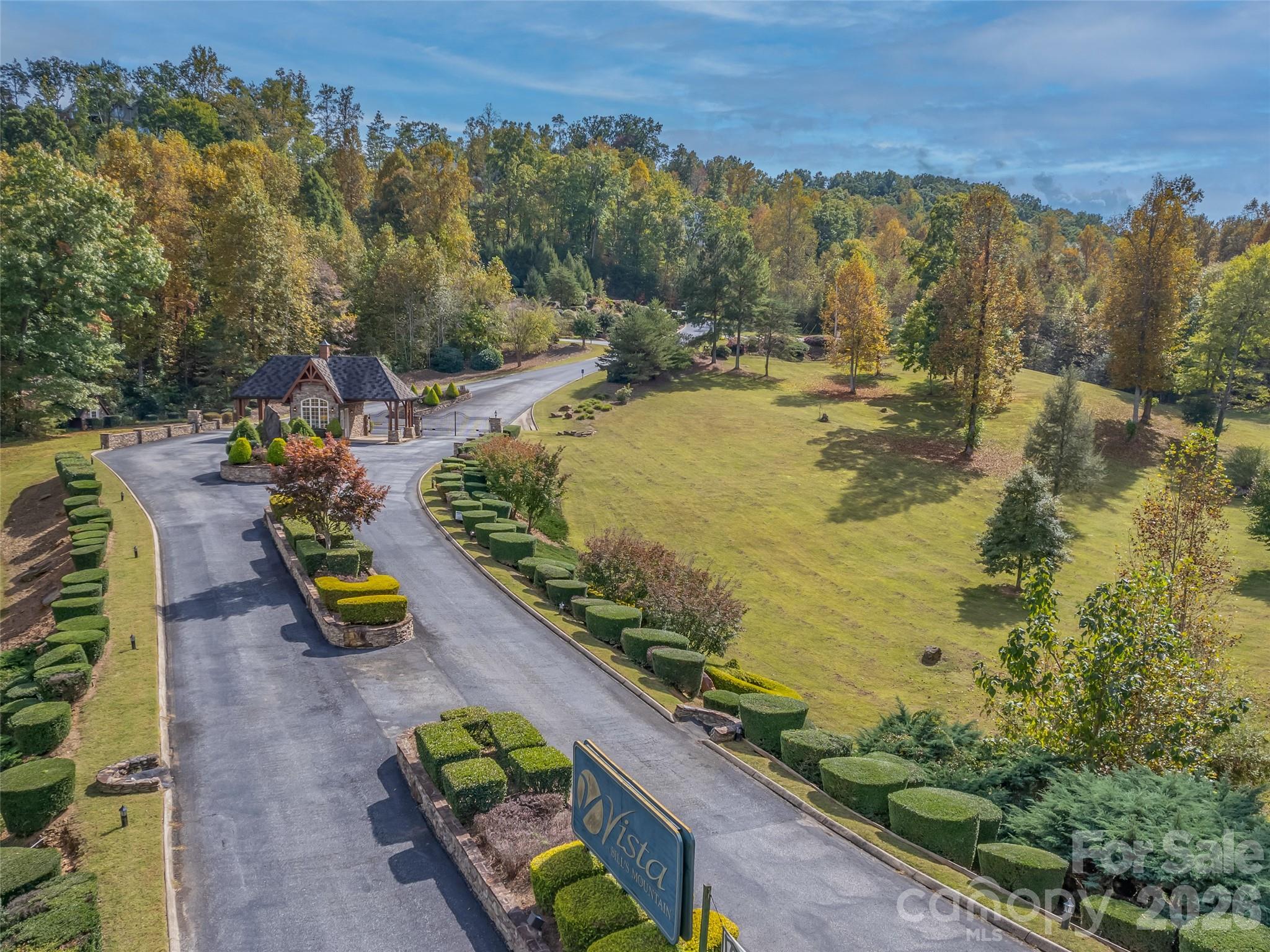 146 Red Hawk Knoll Property Photo 4