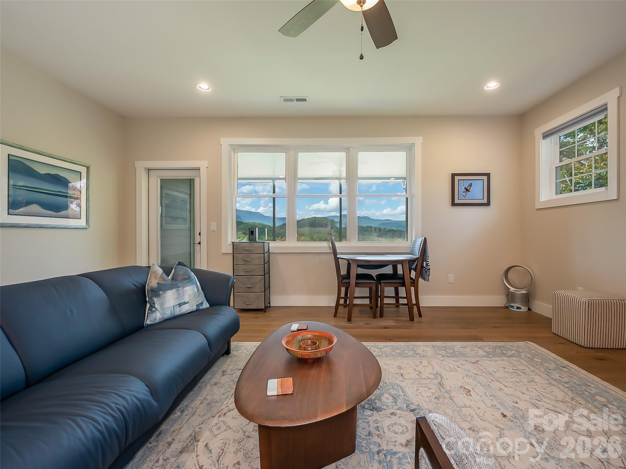146 Red Hawk Knoll Property Photo 7