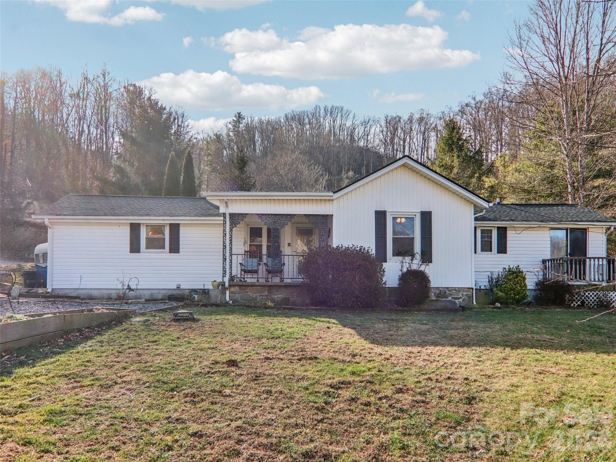 7 Landon Mountain Lane Property Photo 1