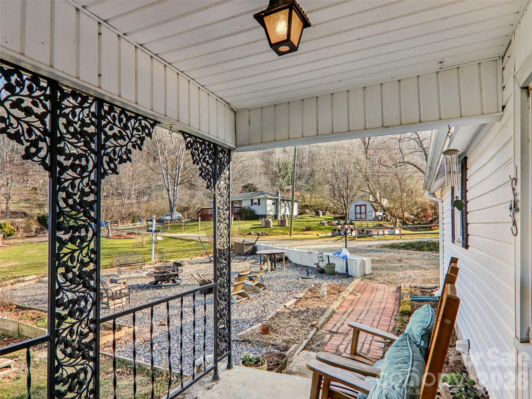 7 Landon Mountain Lane Property Photo 5