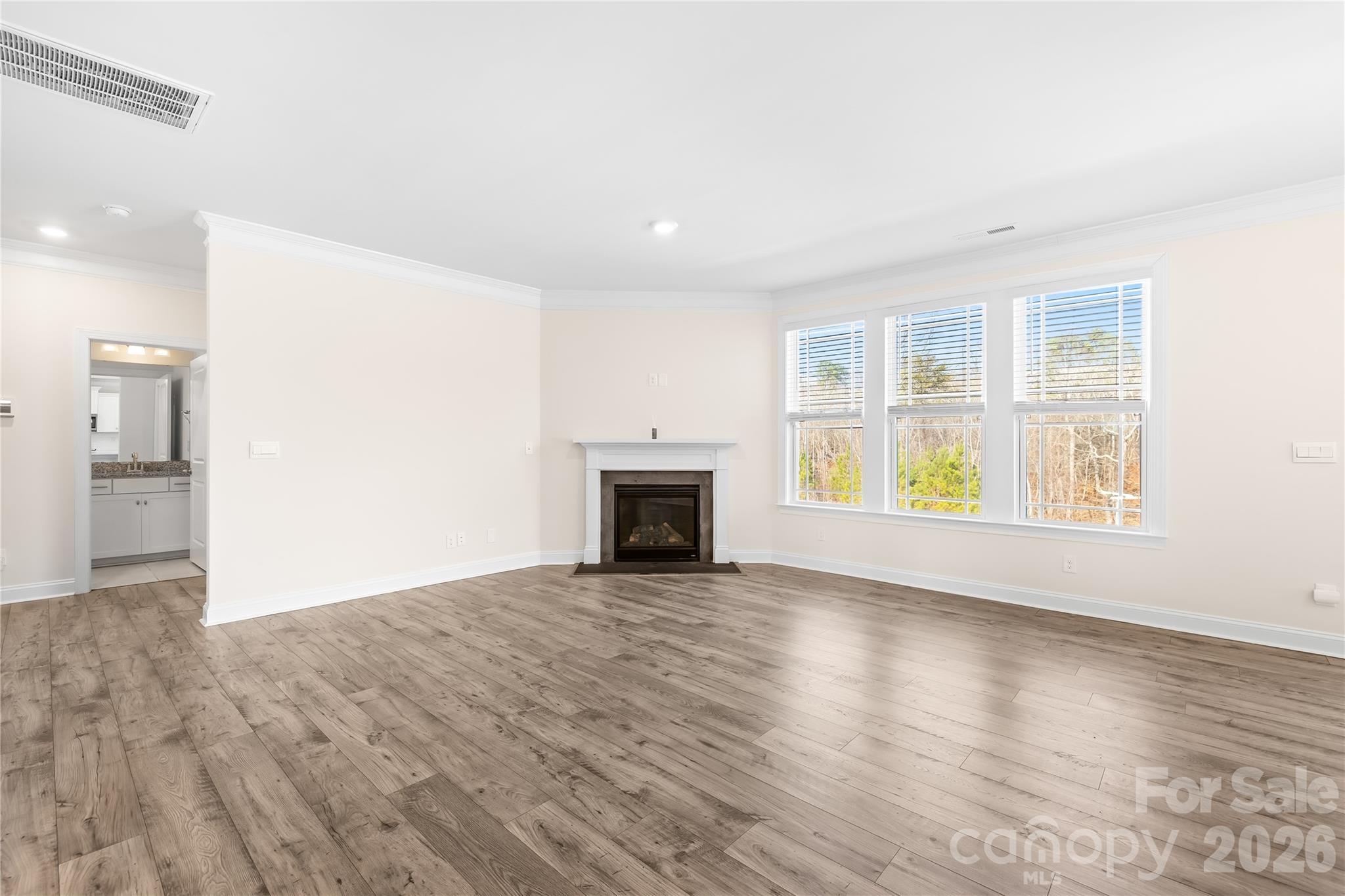 402 Preston Road Property Photo 8