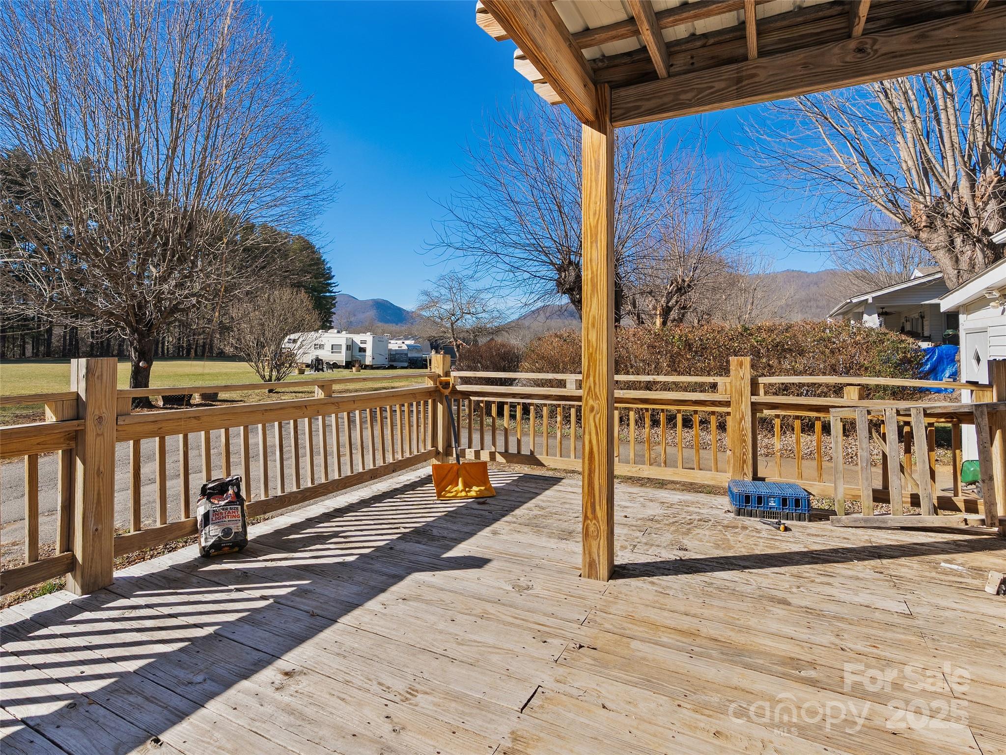 36 Lambert Lane Property Photo 3