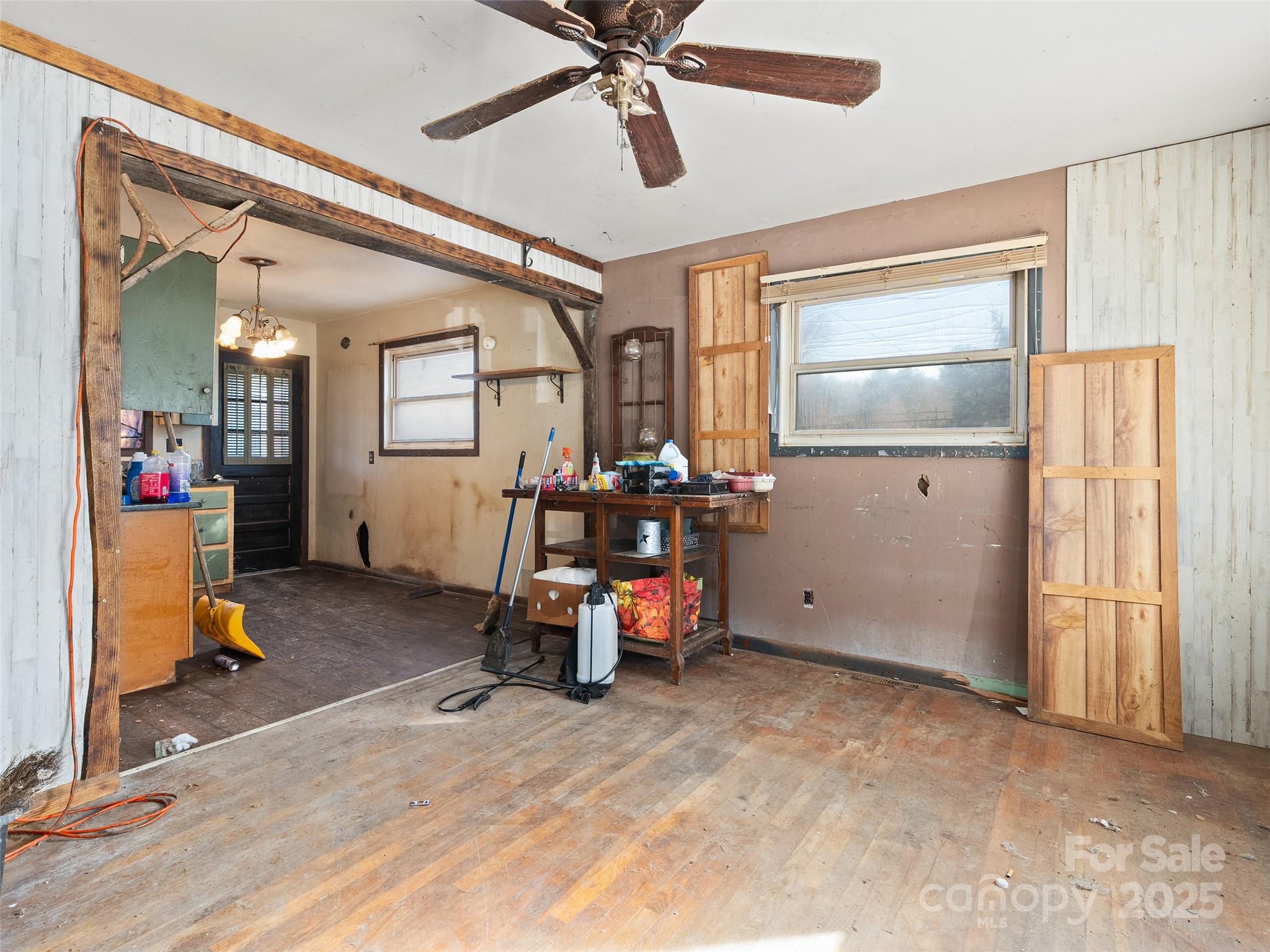 36 Lambert Lane Property Photo 8