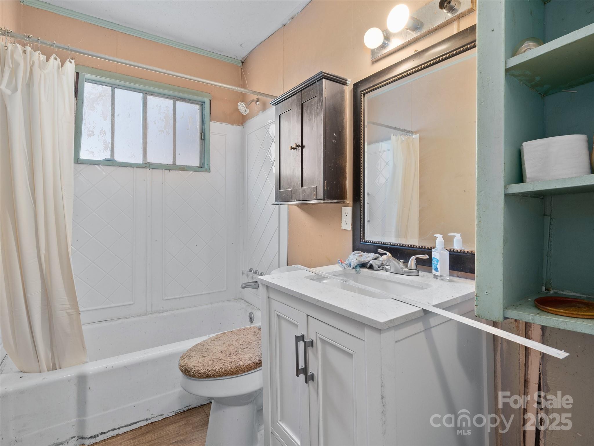 36 Lambert Lane Property Photo 11