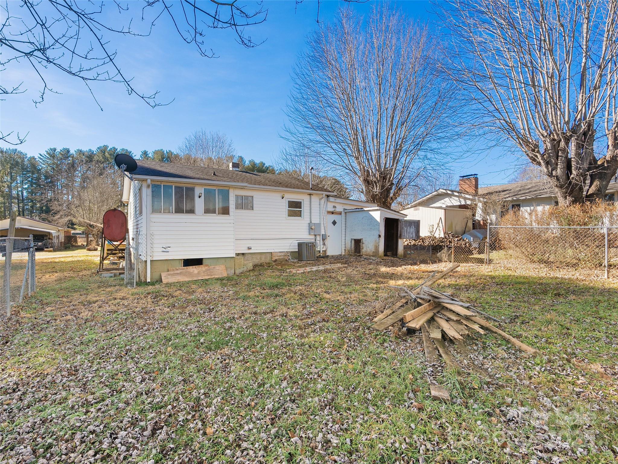 36 Lambert Lane Property Photo 14