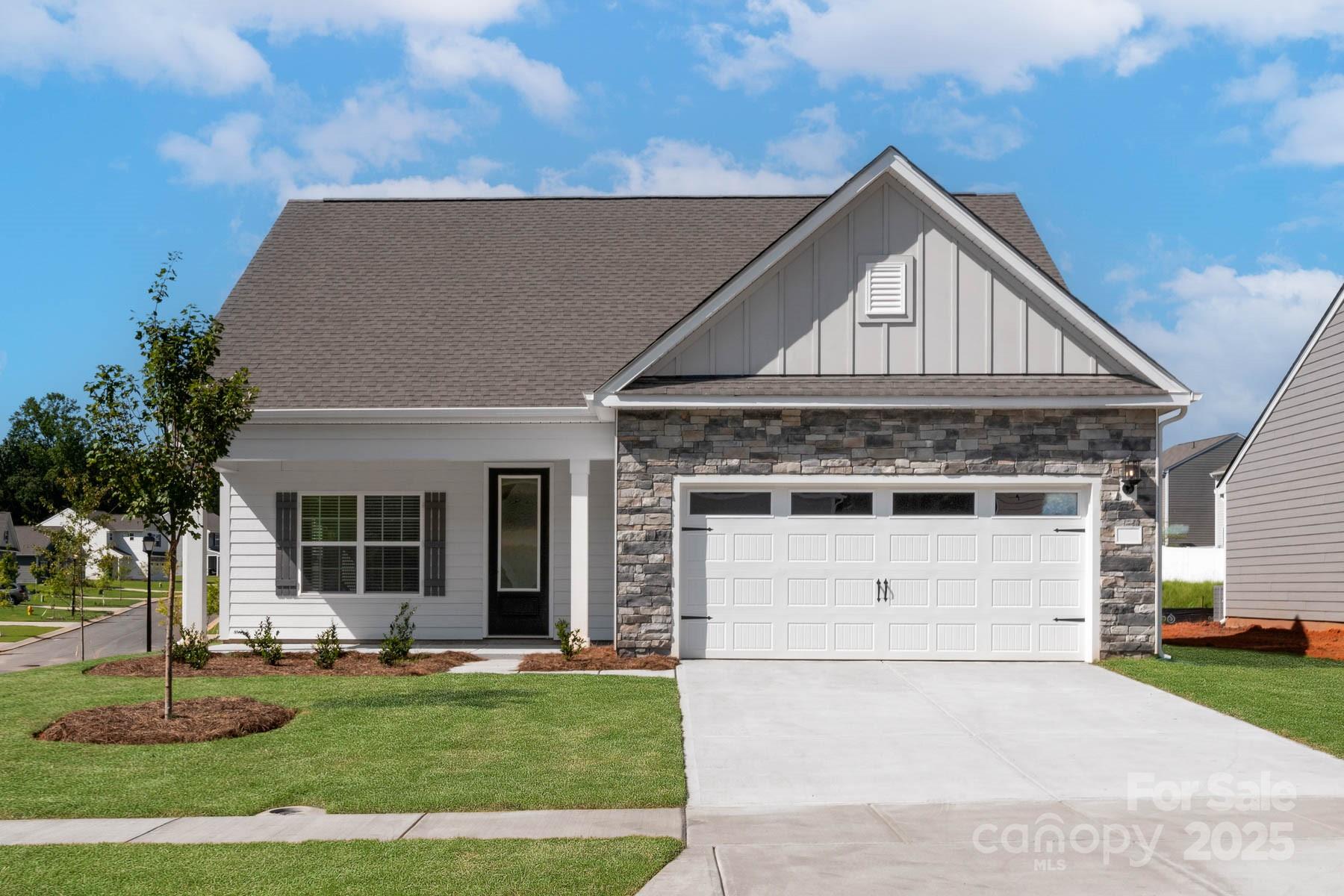124 Rills Crossing Way Property Photo 1