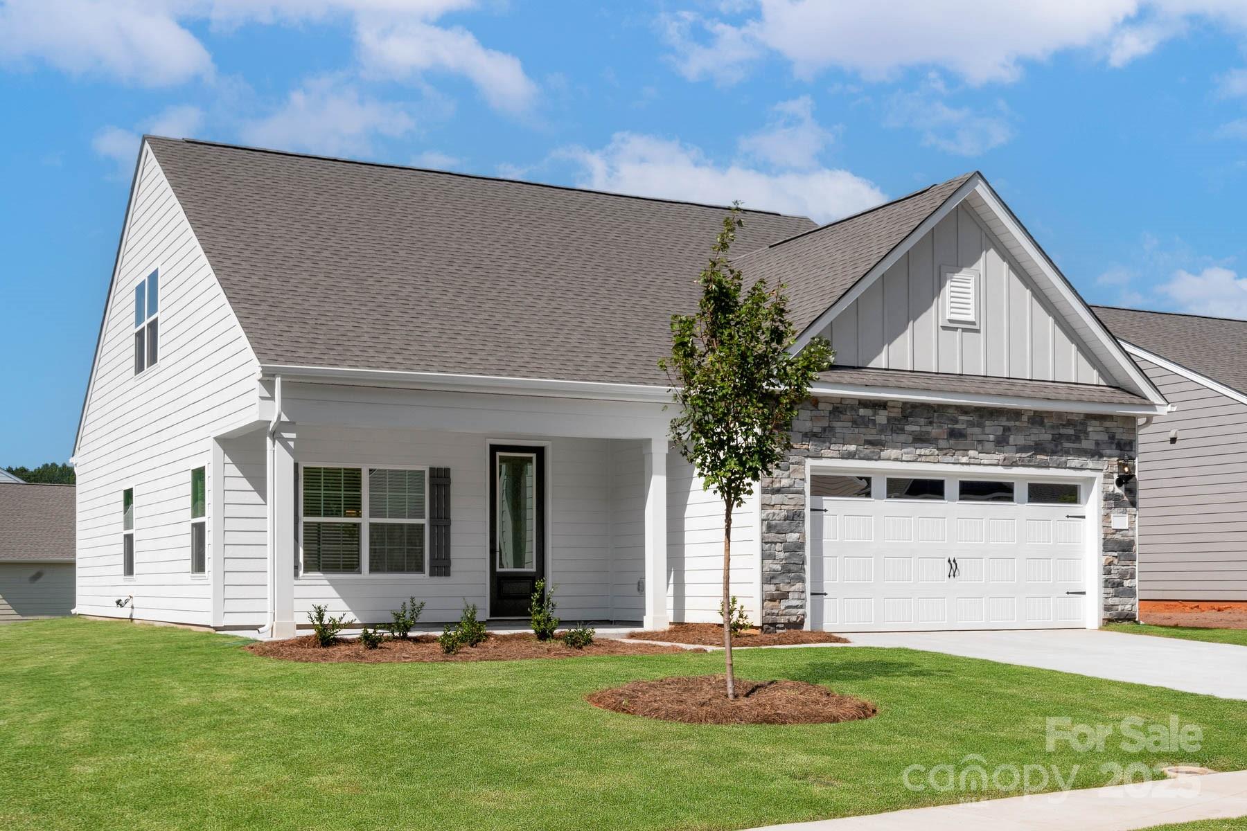 124 Rills Crossing Way Property Photo 2