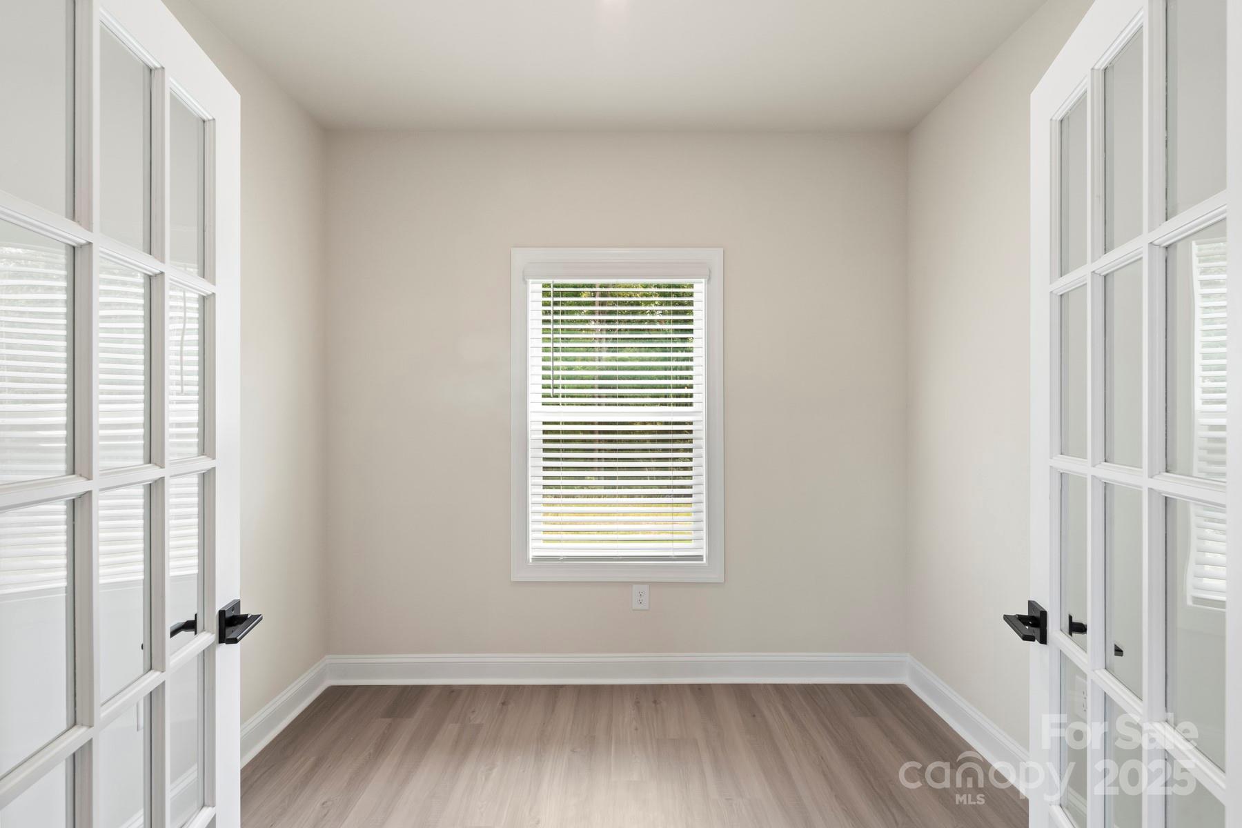 107 Tradesmen Trail Property Photo 12
