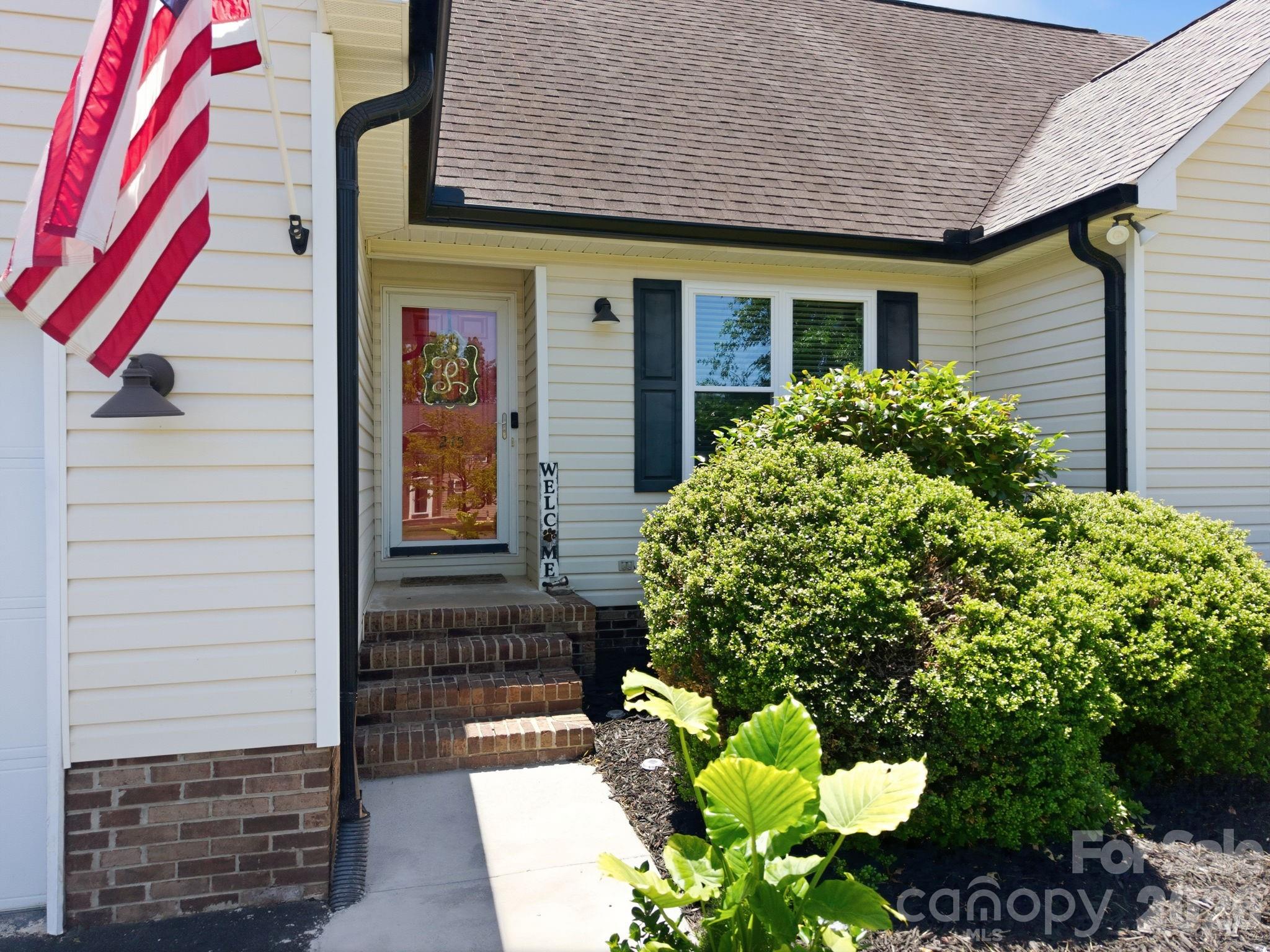 245 Castle Keep Road Property Photo 6