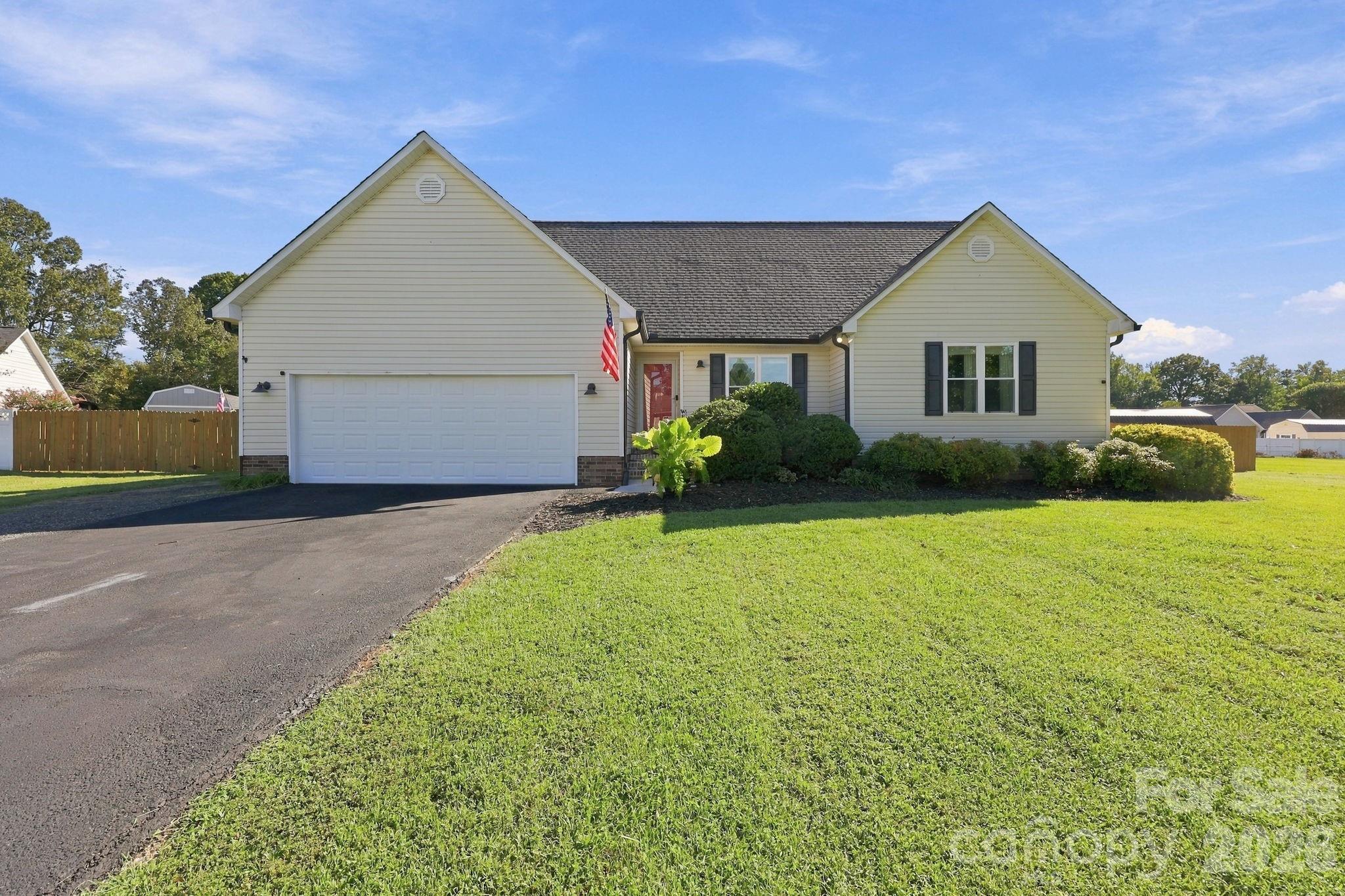 245 Castle Keep Road Property Photo 6