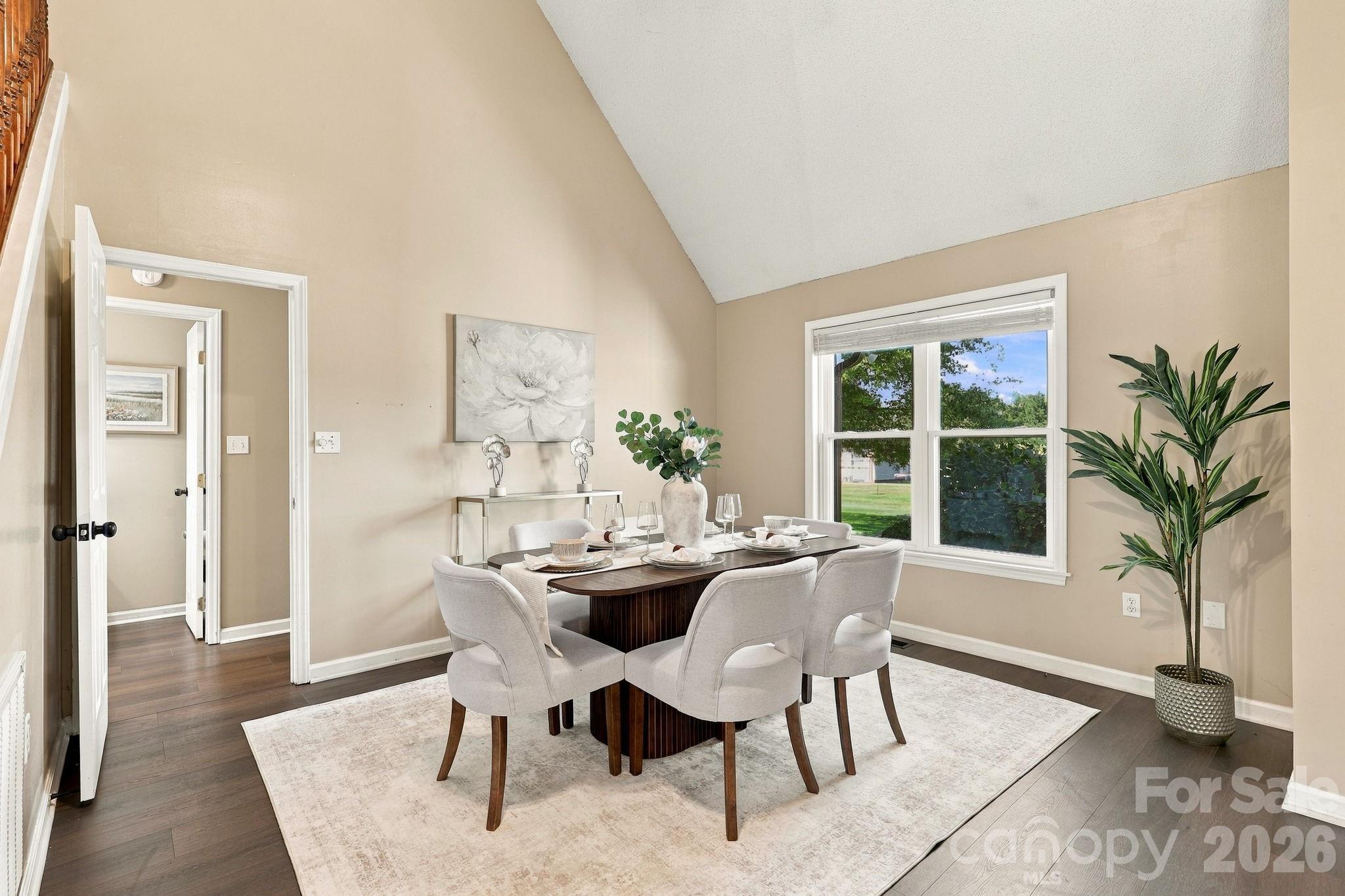 245 Castle Keep Road Property Photo 9