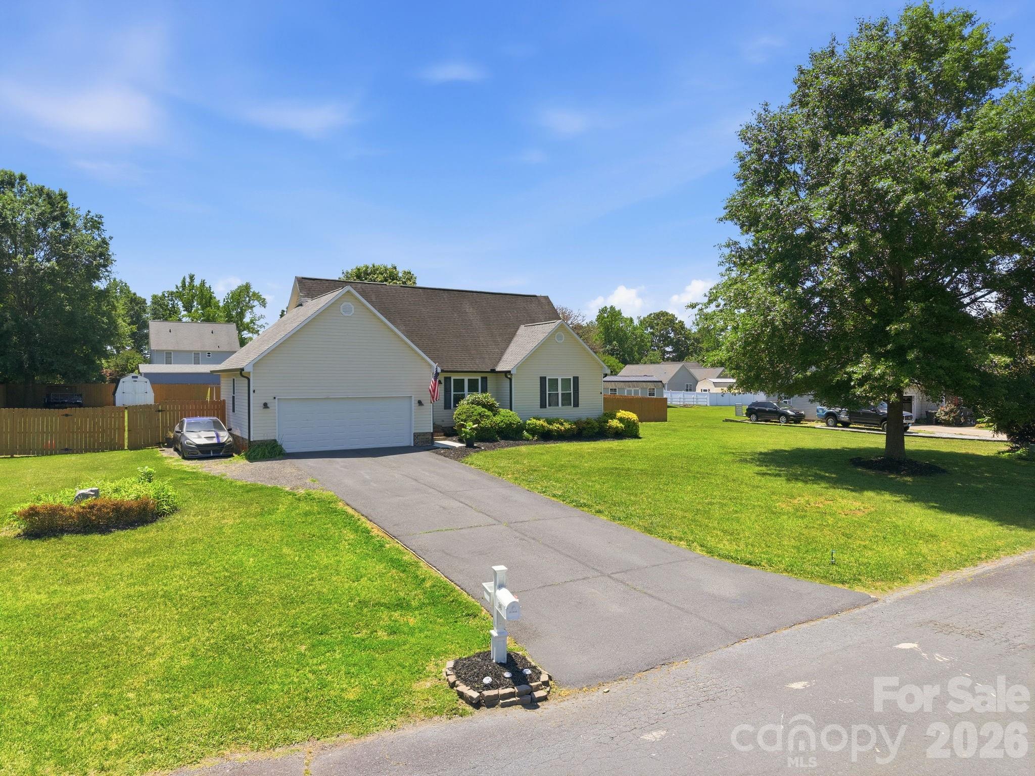 245 Castle Keep Road Property Photo 10