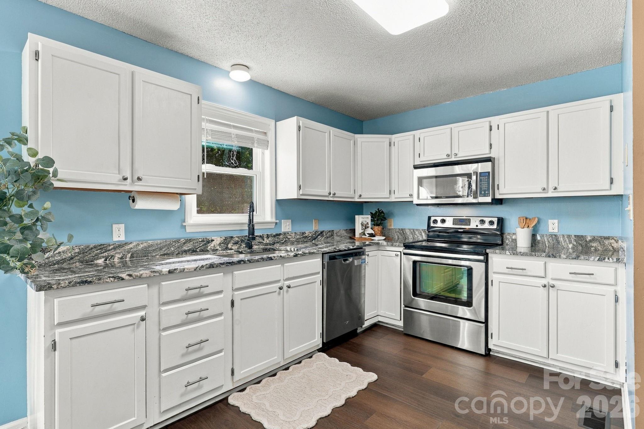 245 Castle Keep Road Property Photo 16