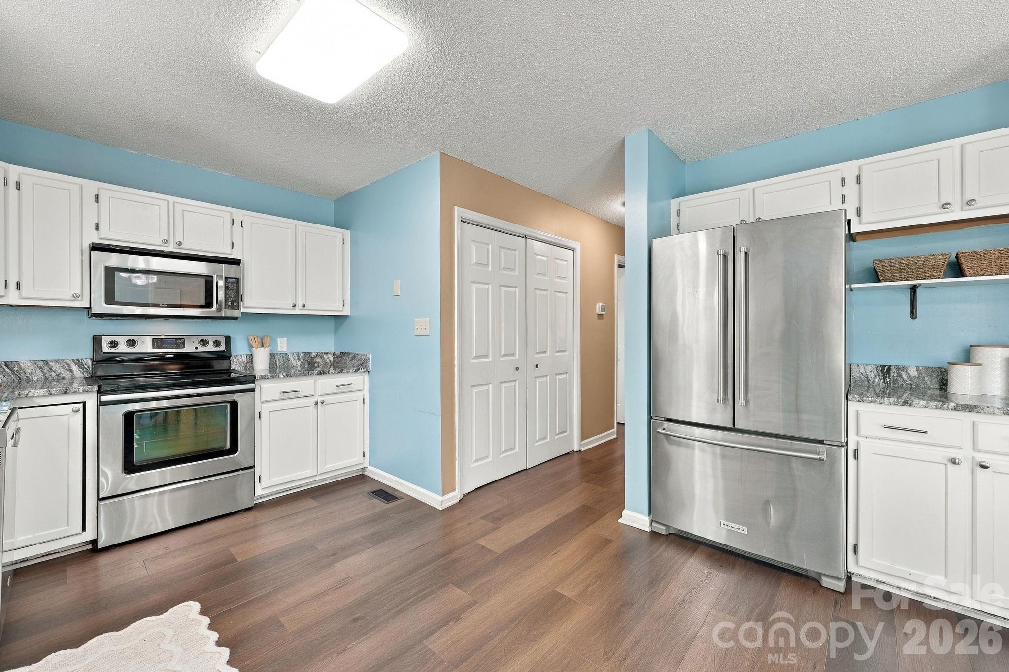 245 Castle Keep Road Property Photo 17