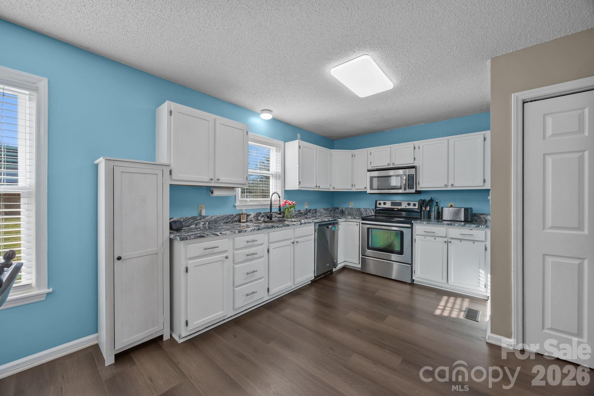 245 Castle Keep Road Property Photo 29